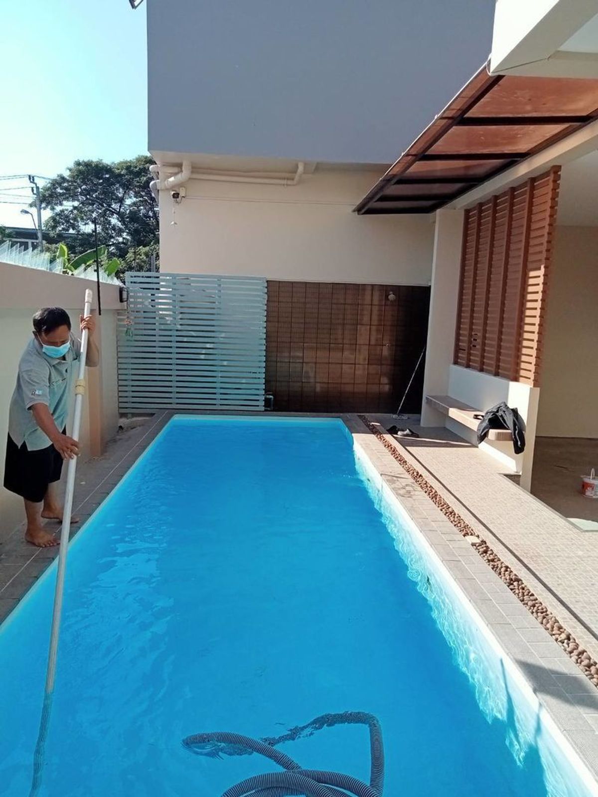 For SaleHome OfficePattanakan, Srinakarin : 🔥Home Office Krungthep Kreetha 25 Cheap price, corner plot, next to the road, 4 lanes, opposite Wellington International School.