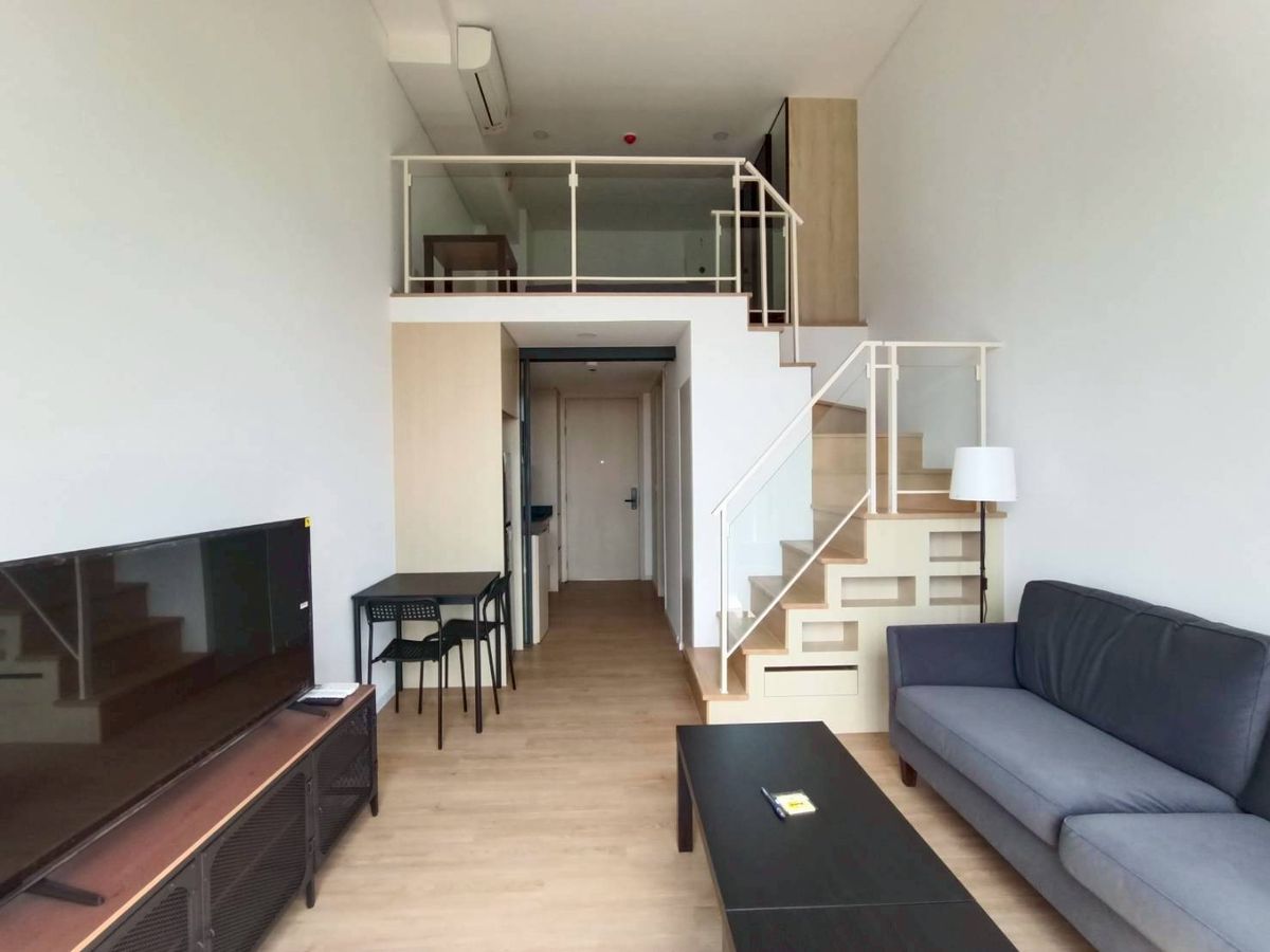 For RentCondoRama9, Petchburi, RCA : 📣Duplex 1 bedroom on a prominent location in Rama 9 Landmark @MRTA Station.