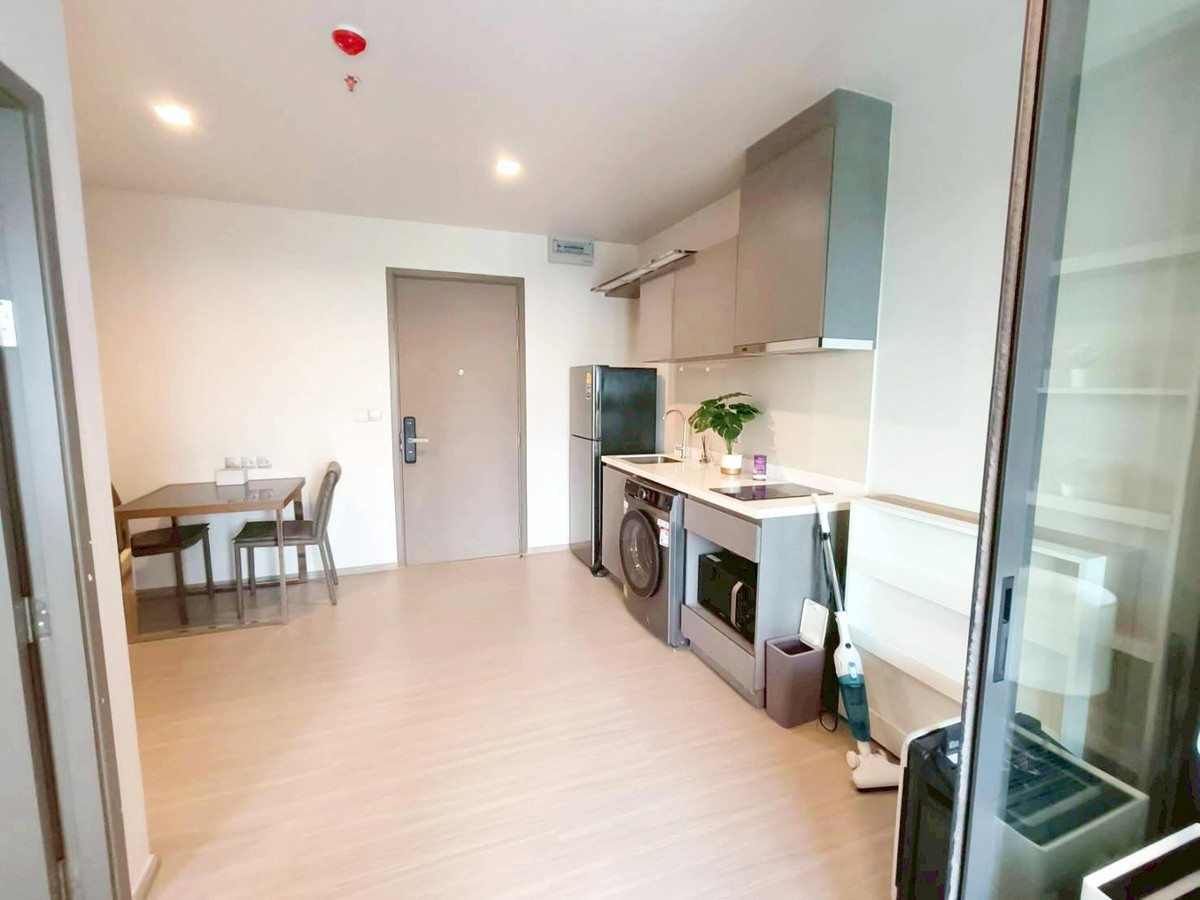 ให้เช่าคอนโดพระราม 9 เพชรบุรีตัดใหม่ RCA : ให้เช่า Life Asoke Hype 1 ห้องนอน 35 ตร.ม. ชั้น 11 เฟอร์ครบ