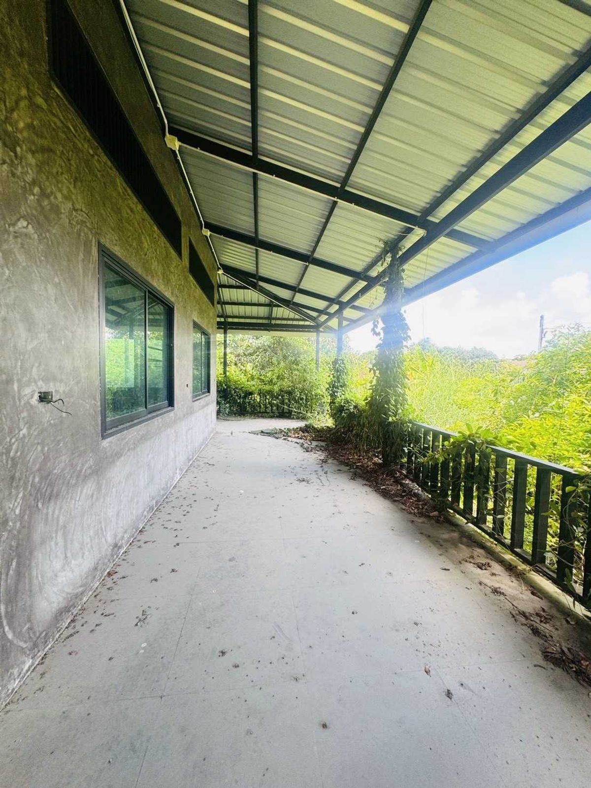 โกดังพัทยา บางแสน ชลบุรี สัตหีบ : ขายและให้เช่า โกดังเก็บสินค้าขนาด 800 ตร.ม ใกล้ นิคมอมตะนคร