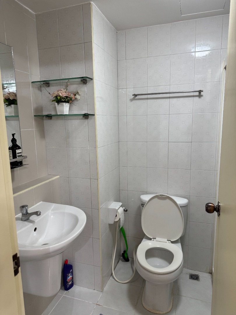 ขายคอนโดรัชดา ห้วยขวาง : 🔥ขายด่วน🔥วัน รัชดา-ลาดพร้าว เฟอร์นิเจอร์ครบพร้อมเข้าอยู่ ติดรถไฟฟ้า MRT รัชดาภิเษก