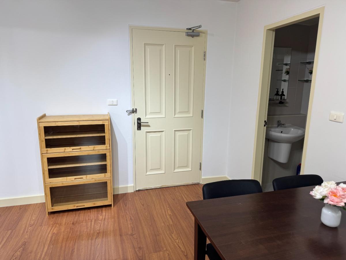 ขายคอนโดรัชดา ห้วยขวาง : 🔥ขายด่วน🔥วัน รัชดา-ลาดพร้าว เฟอร์นิเจอร์ครบพร้อมเข้าอยู่ ติดรถไฟฟ้า MRT รัชดาภิเษก