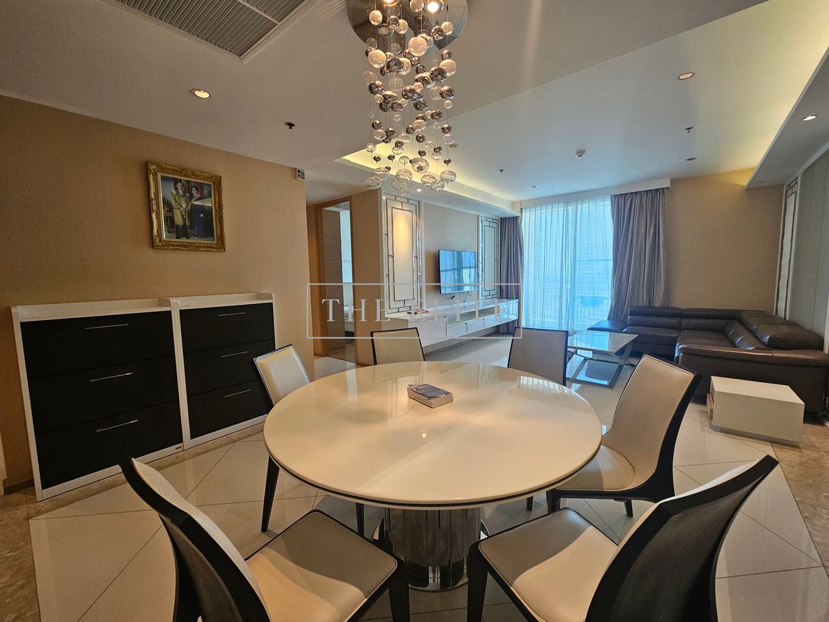 ให้เช่าคอนโดสาทร นราธิวาส : ✨ ใครหาห้องใหญ่แต่งครบต้องดู The Empire Place สาทร ห้องสวยพร้อมอยู่เลย ✔