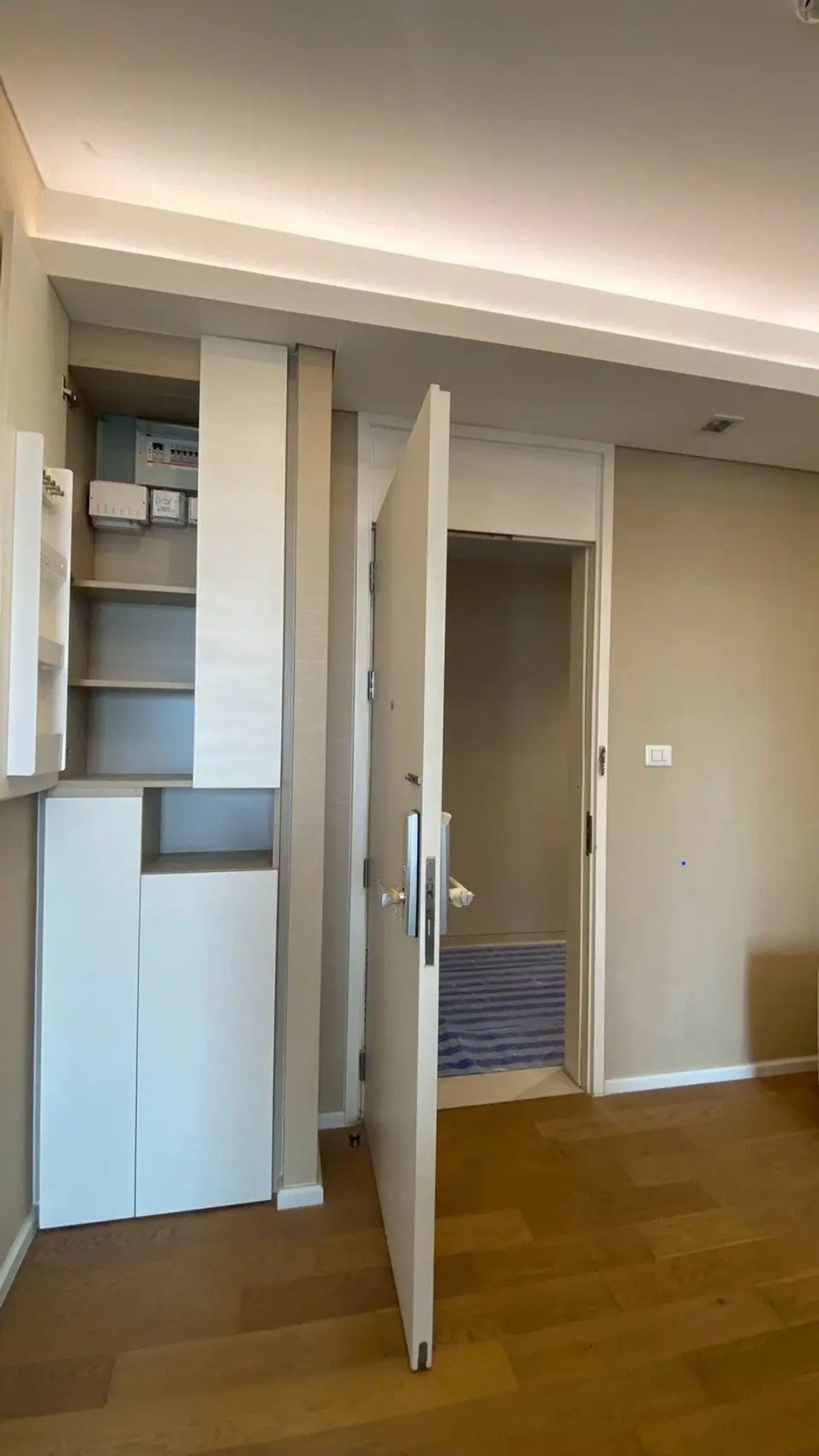 For SaleCondoLadprao, Central Ladprao : Urgent sale ✨ The Saint Residences ✨ Fully furnished and equipped