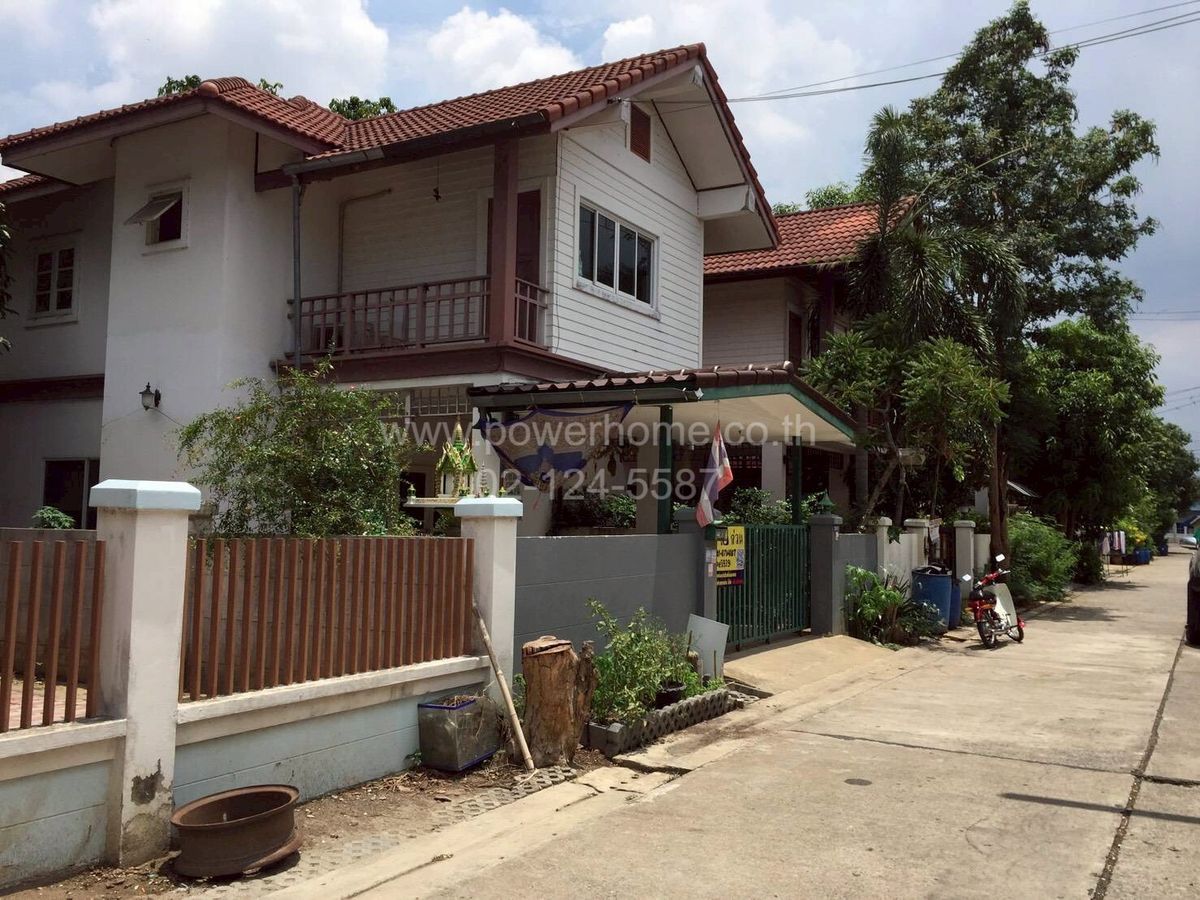 ขายปทุมธานี รังสิต ธรรมศาสตร์ : หมู่บ้านดลสิริ ลำลูกกา คลอง 9  ถนนลำลูกกา ต.บึงทองหลาง อ.ลำลูกกา จ.ปทุมธานี  