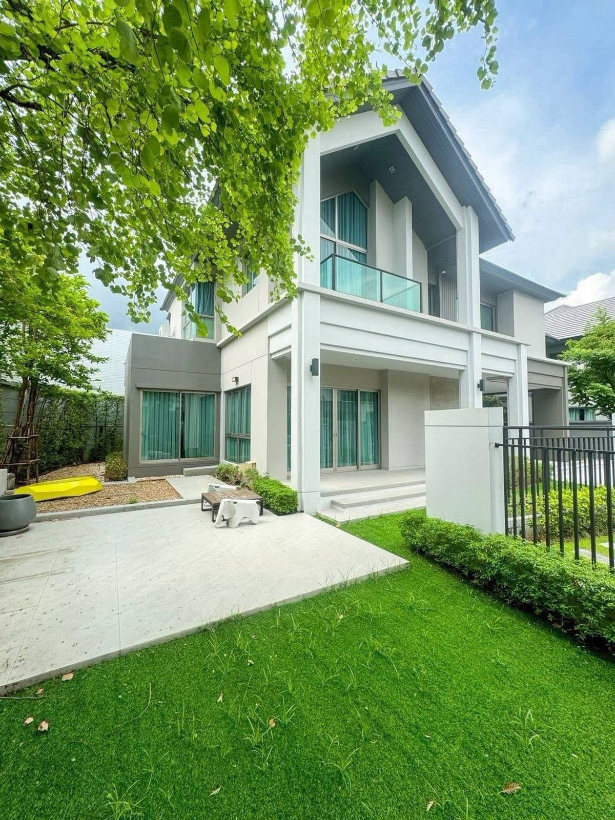 บ้านเสรีไทย-นิด้า : MI0178 ให้เช่า / ขาย บ้านเดี่ยวหรู โครงการ Bangkok Boulevard Signature ลาดพร้าว–เสรีไทย