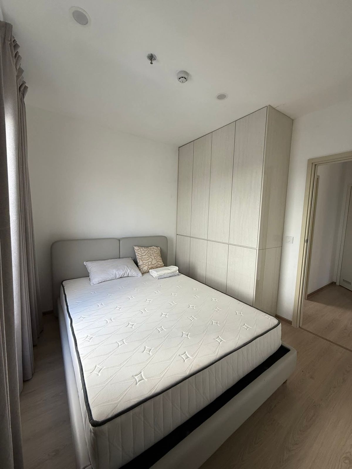 ให้เช่าคอนโดคลองเตย กล้วยน้ำไท : ให้เช่า 🔥 Life Rama 4 - Asoke 🔥 2 ห้องนอน 2 ห้องนอน เฟอร์นิเจอร์ และ เครื่องใช้ไฟฟ้าครบ ใกล้ MRT ศูนย์สิริกิติ์