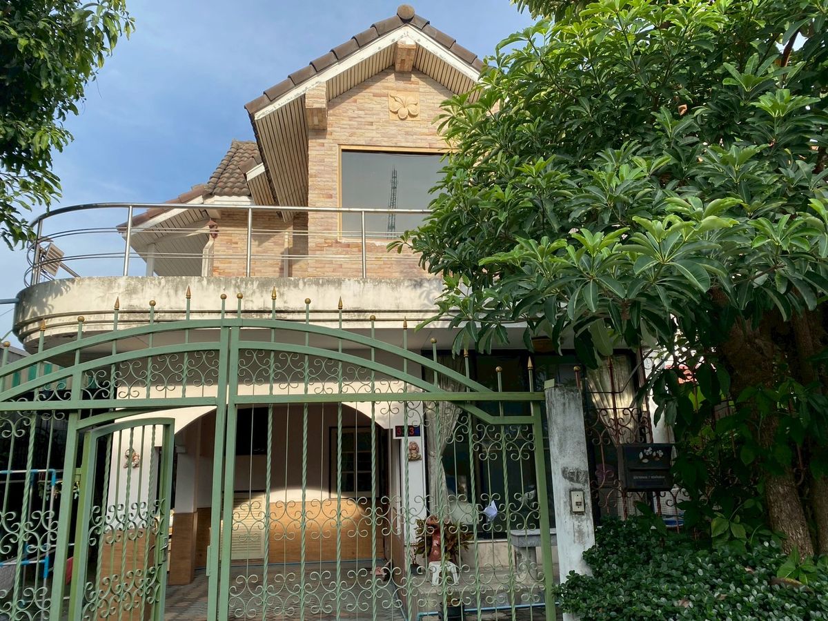 ขายบ้านปิ่นเกล้า จรัญสนิทวงศ์ : หมู่บ้านสกุลทิพย์ ซอย บรมราชชนนี 123 ถนน บรมราชชนนี