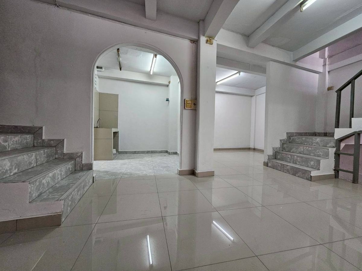 อาคารพาณิชย์พระราม 3 สาธุประดิษฐ์ : ขาย/ให้เช่าอาคารพานิชย์ 6 ชั้น 2 คูหา สาทร รีโนเวทใหม่พร้อมเข้าอยู่ (N.1906)