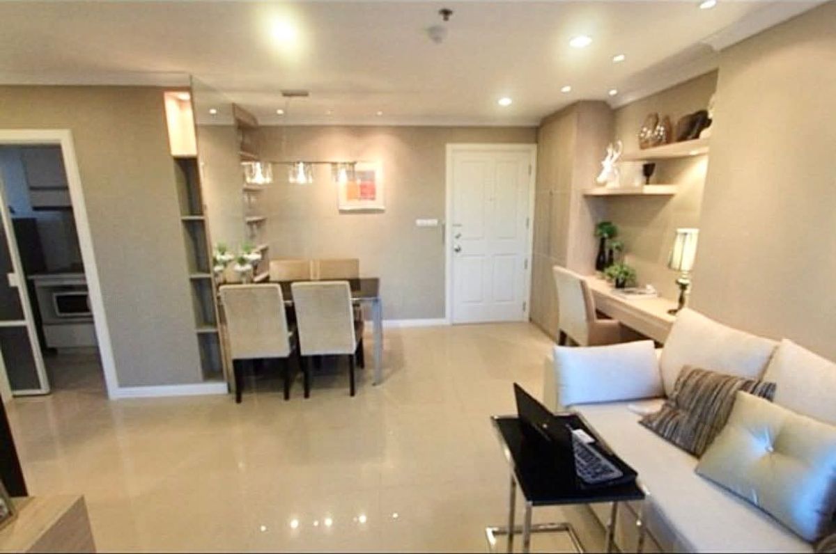 ให้เช่าคอนโดพระราม 9 เพชรบุรีตัดใหม่ RCA : 22,000 BHT/Month Lupini Place Rama 9 - Ratchada (Corner)