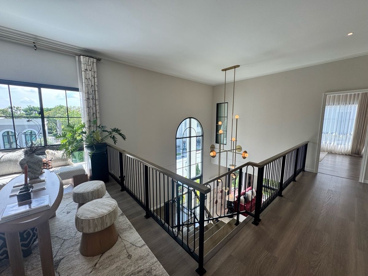 ขายบ้านบางนา แบริ่ง ลาซาล : ขายด่วน ราคาพิเศษสุด บ้านหรู เศรษฐสิริ บางนา กม.10  ราคา 29.9 ล้านบาท ติดต่อ 0869017364