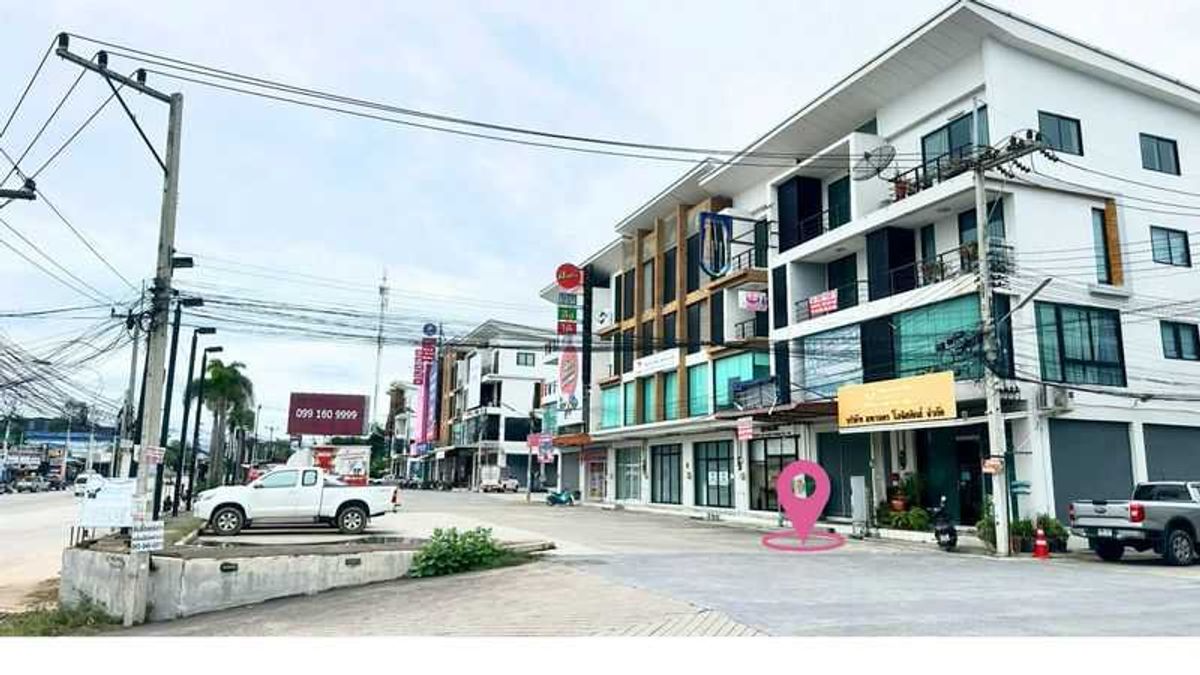 อาคารพาณิชย์ศรีราชา แหลมฉบัง บ้านบึง : ขายเละให้เช่า อาคารพาณิชย์ 216 ตร.ม. หน้านิคมฯ ปิ่นทอง 1
