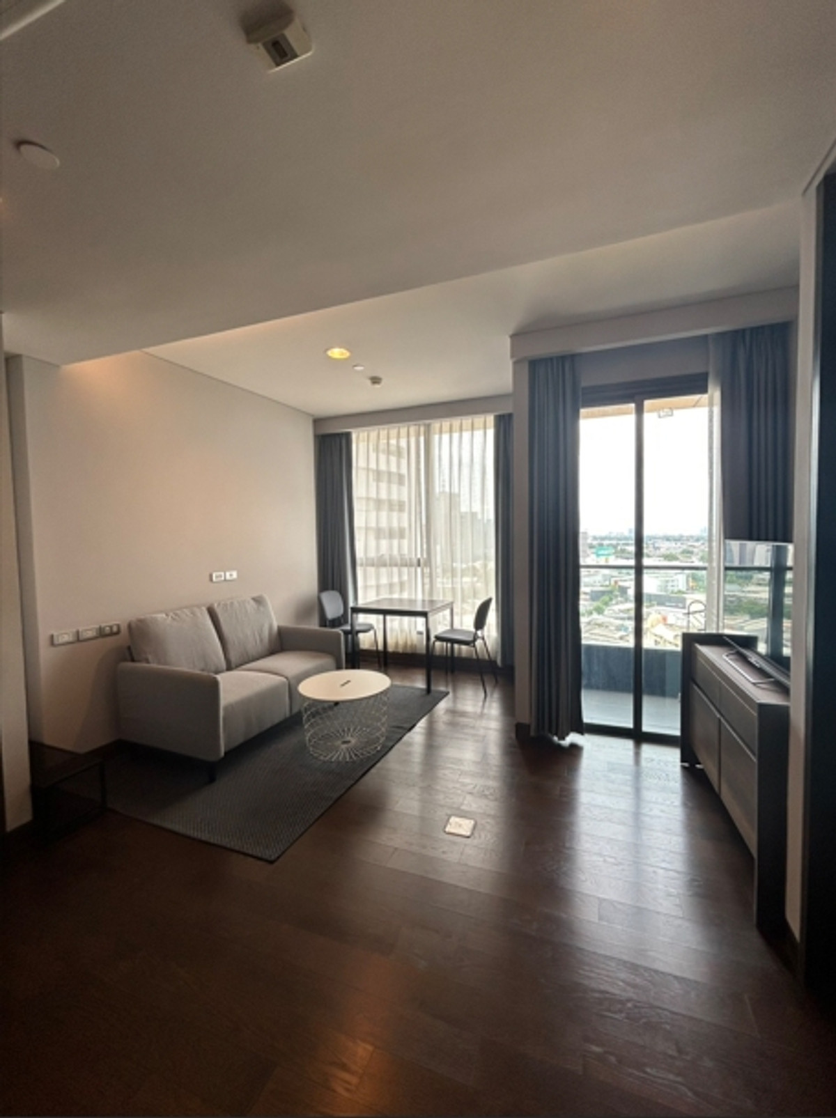 For RentCondoSukhumvit, Asoke, Thonglor : Condo for Rent The Lumpini 24