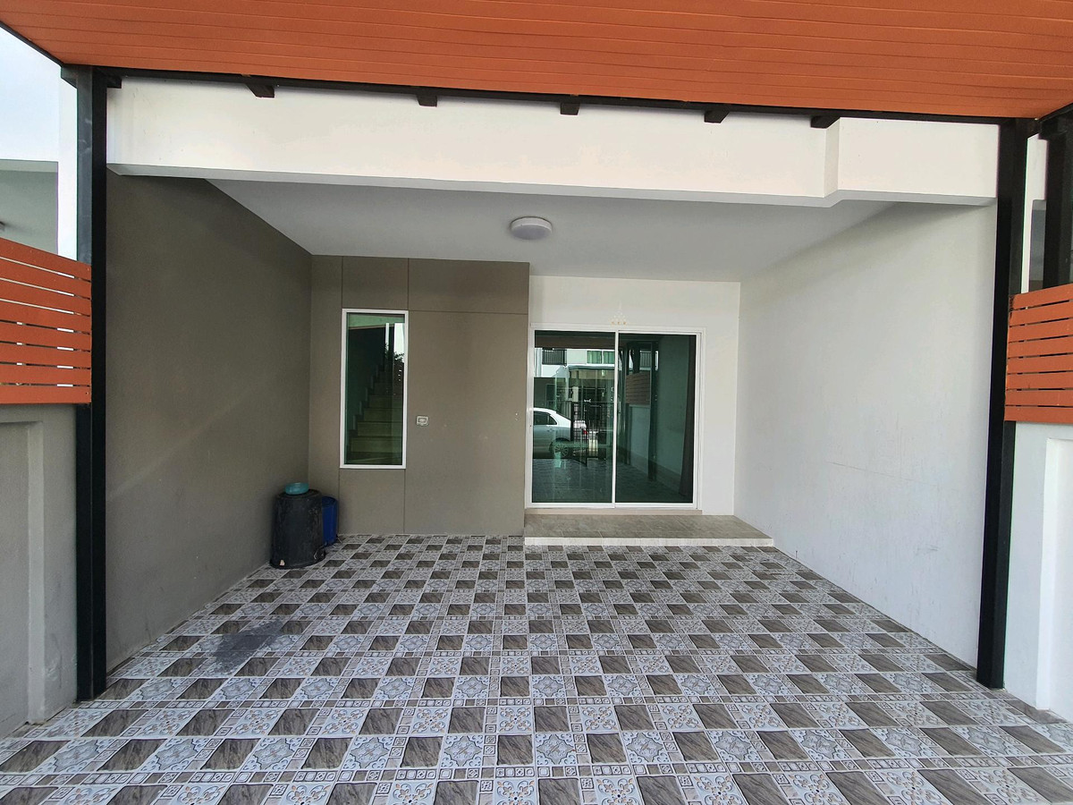 For RentTownhomePhutthamonthon, Salaya : Townhome for rent, good location, travel only 10 minutes to Mahidol University, Salaya, 3 air conditioners.