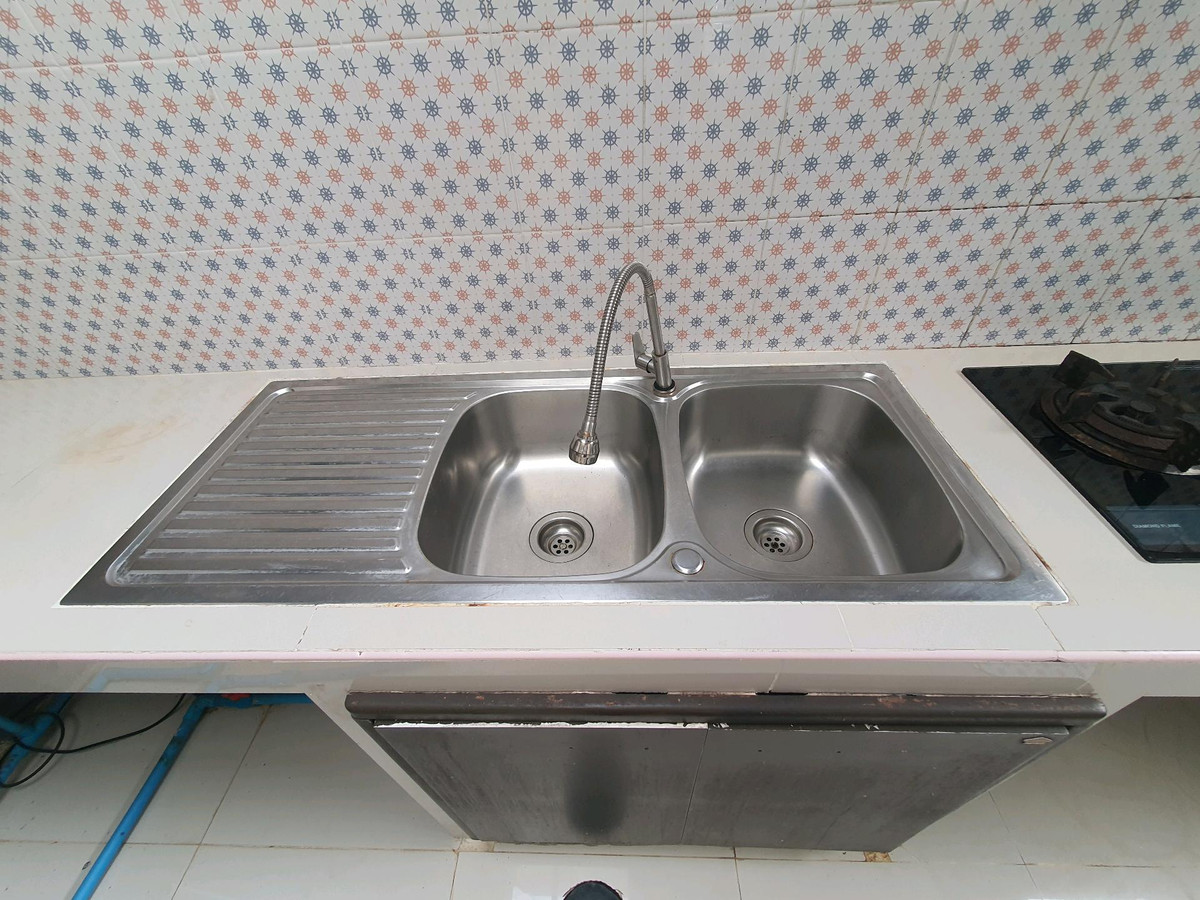 For RentTownhomePhutthamonthon, Salaya : Townhome for rent, good location, travel only 10 minutes to Mahidol University, Salaya, 3 air conditioners.