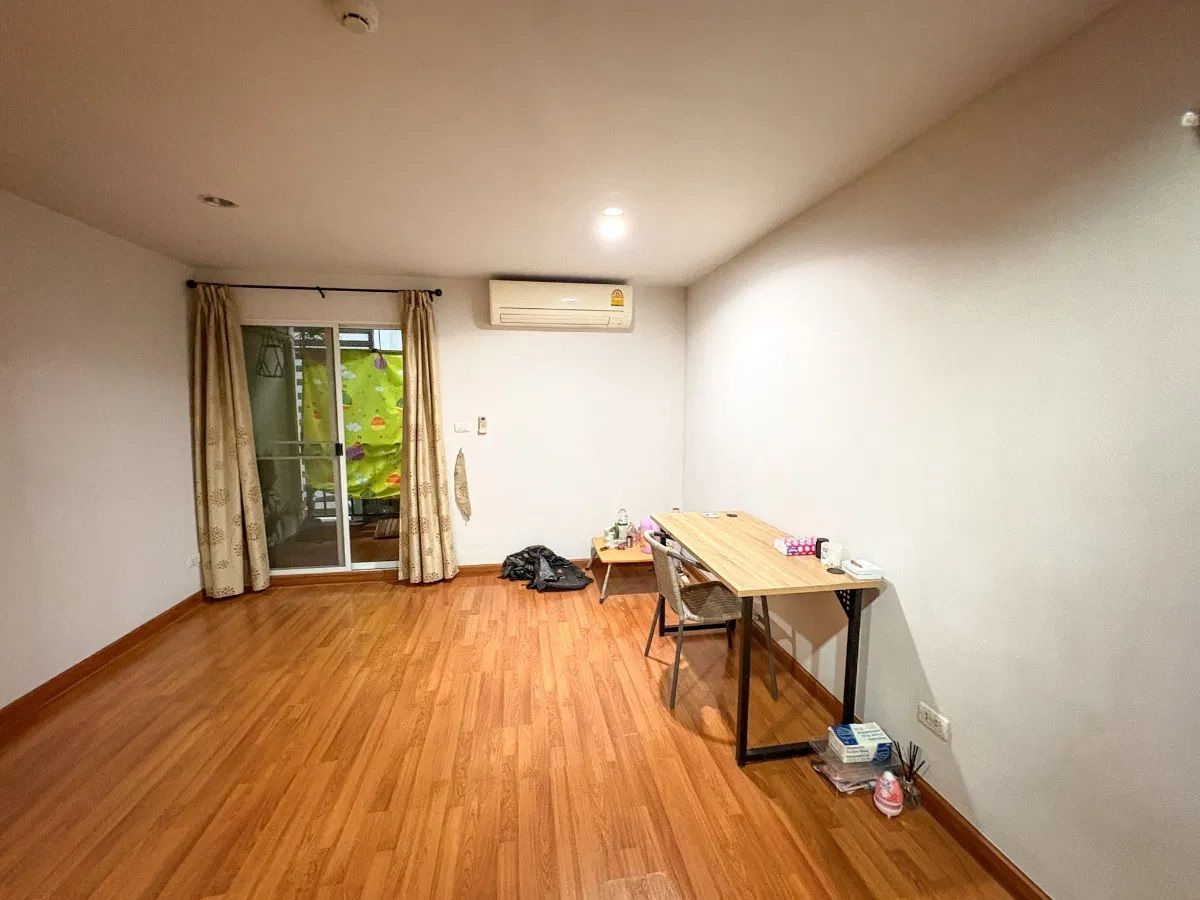 ขายคอนโดอ่อนนุช อุดมสุข : ทิศตะวันออก ห้องเปล่าราคานี้มีห้องเดียว!!⭐Regent Home 22 Sukhumvit 85 (รีเจ้นท์ โฮม 22 สุขุมวิท 85)