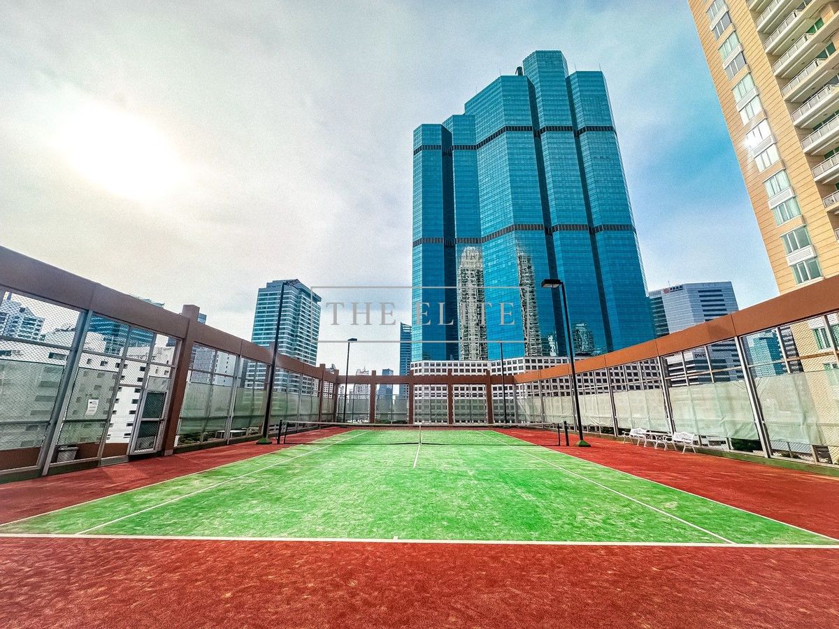 CondoSathorn, Narathiwat : ✨ Luxury Living in the Heart of Sathorn The Empire Place, beautiful room, good condition. Ready to move in immediately 💖