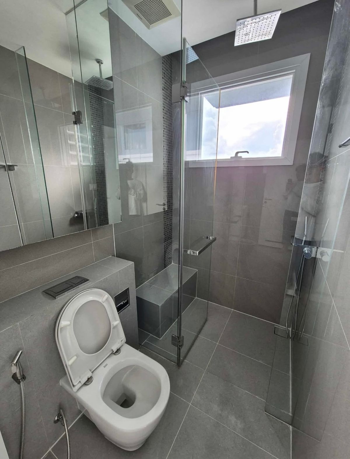 For RentCondoLadprao, Central Ladprao : For rent 📍 The Saint Residences 📍 2 bedrooms, 2 bathrooms, fully furnished and equipped, near BTS Ha Yaek Lat Phrao