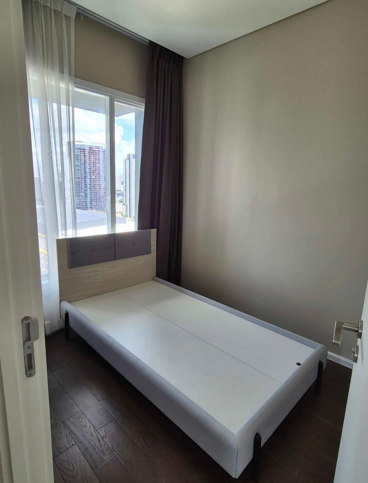 For RentCondoLadprao, Central Ladprao : For rent 📍 The Saint Residences 📍 2 bedrooms, 2 bathrooms, fully furnished and equipped, near BTS Ha Yaek Lat Phrao