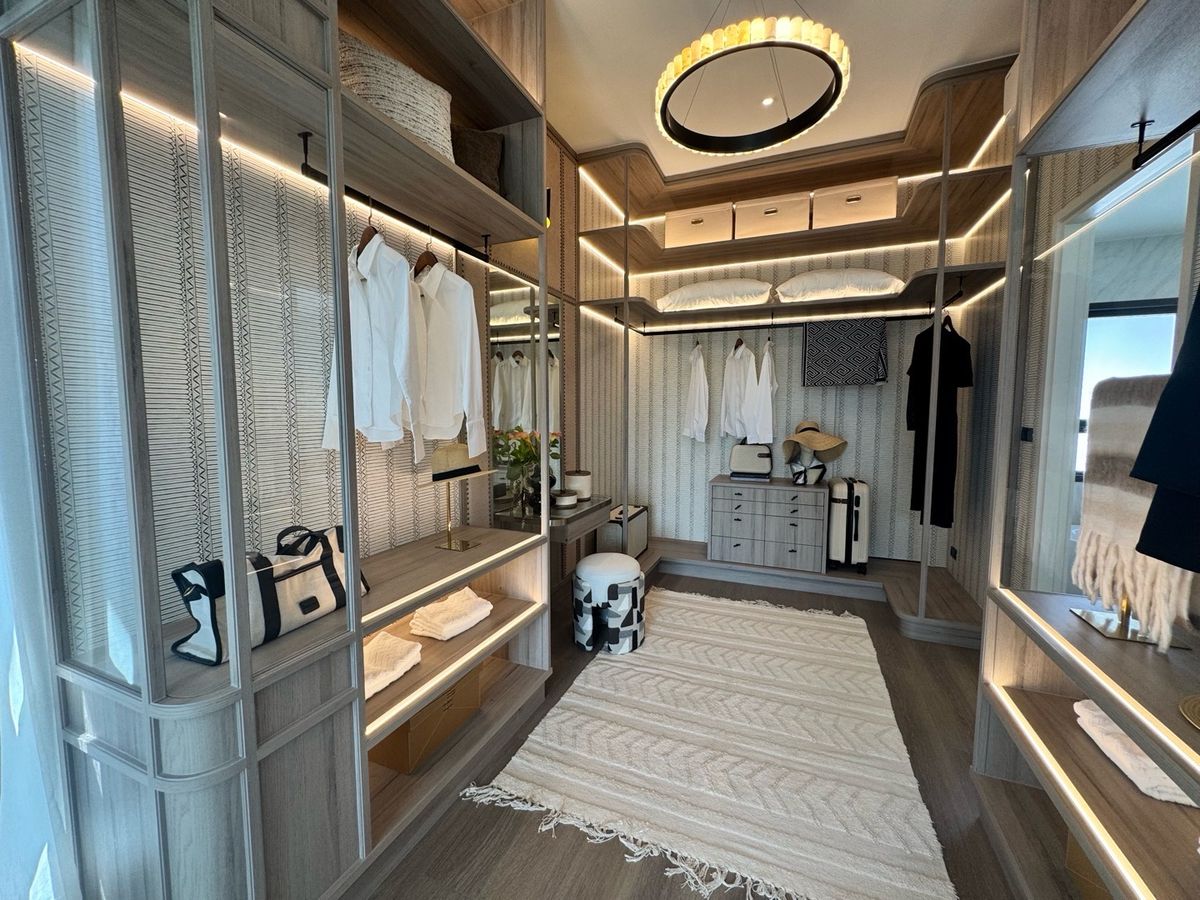 ขายบ้านบางนา แบริ่ง ลาซาล : ขายด่วน ราคาพิเศษสุด บ้านหรู เศรษฐสิริ บางนา กม.10  ราคา 29.9 ล้านบาท ติดต่อ 0869017364