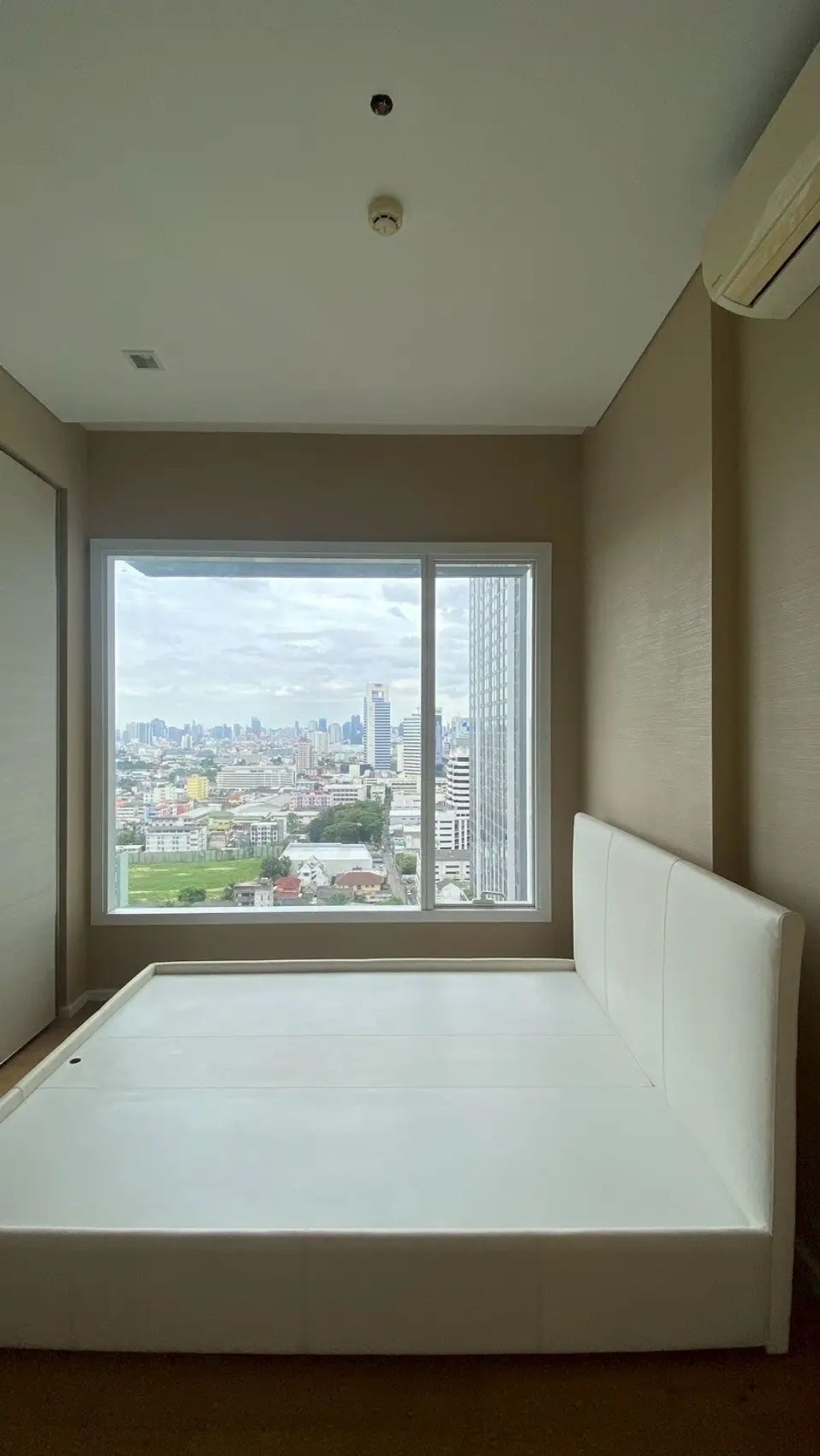 For SaleCondoLadprao, Central Ladprao : Urgent sale ✨ The Saint Residences ✨ Fully furnished and equipped