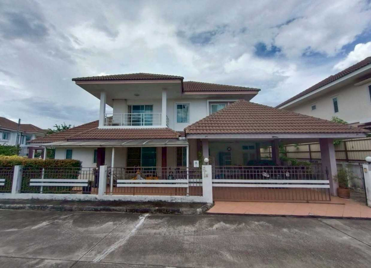 For SaleHouseChiang Mai : Detached House for Sale: Narasiri Village, 158 sqm, near Big C Don Chan