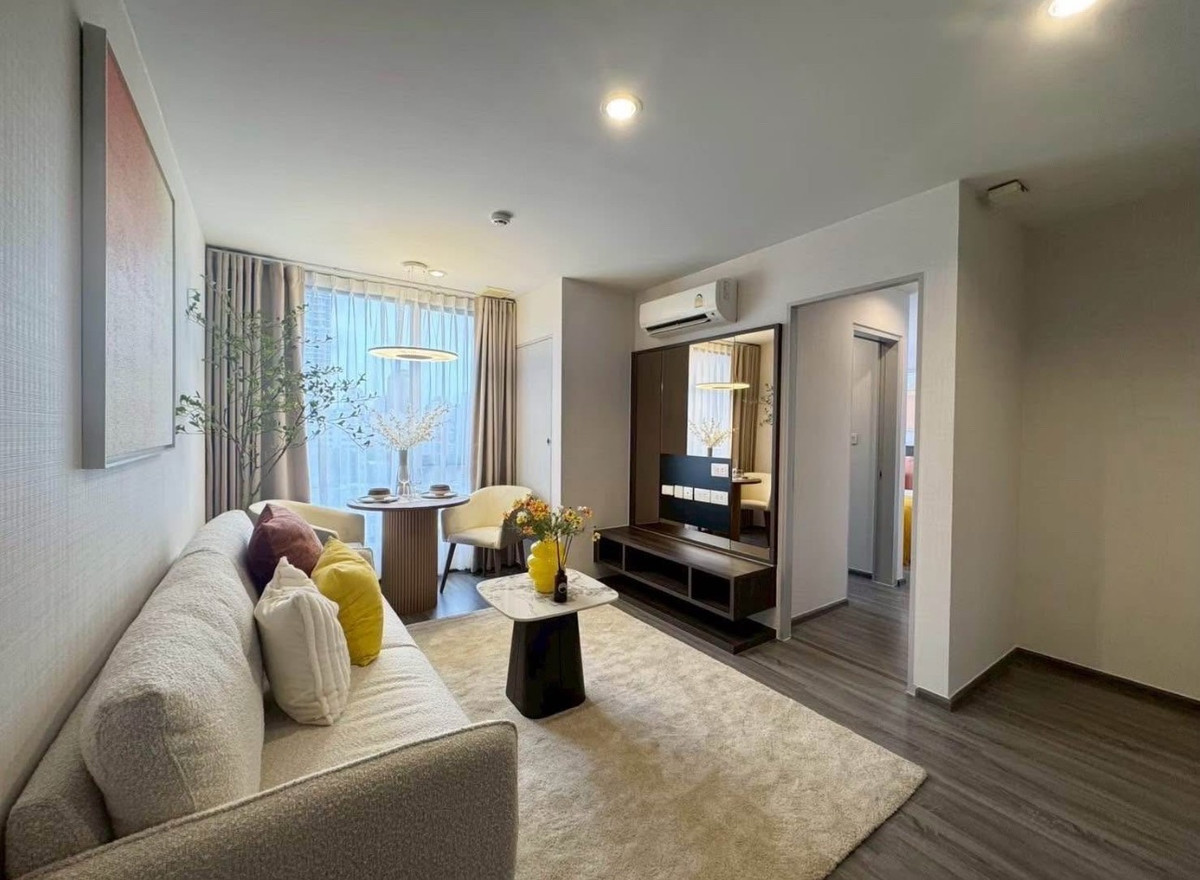 For SaleCondoSukhumvit, Asoke, Thonglor : Hot Deal🔥last 3 rooms!! 1 bedroom, cheapest price 3.99 million baht, Ideo Mobi Sukhumvit 40 with furniture, contact 0869017364