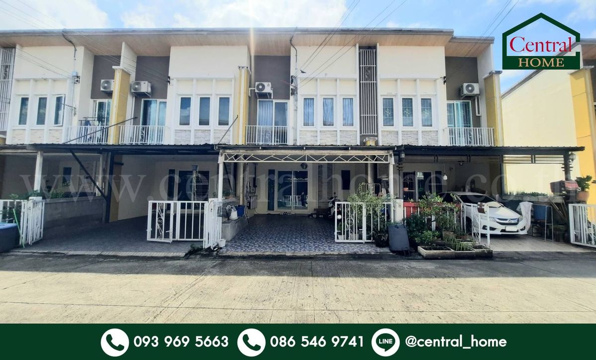 For SaleTownhomeChaengwatana, Muangthong : Townhome Golden Avenue Chaengwattana - Tiwanon, Soi Wat Ku, solar cells throughout the house.