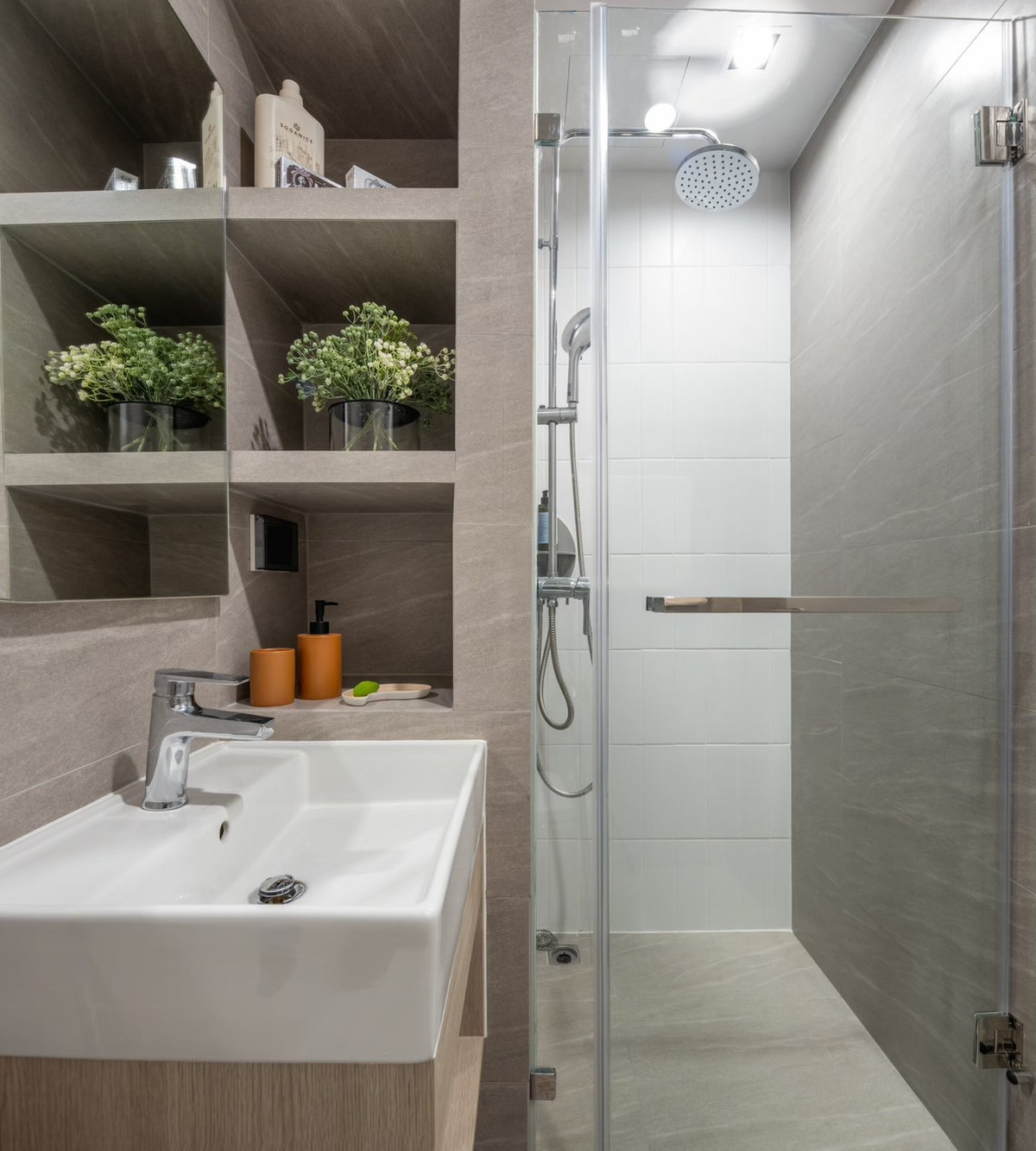 For SaleCondoWongwianyai, Charoennakor : Reference Sathorn-Wongwian Yai, fully furnished | Best price 082-4499822 Praewa