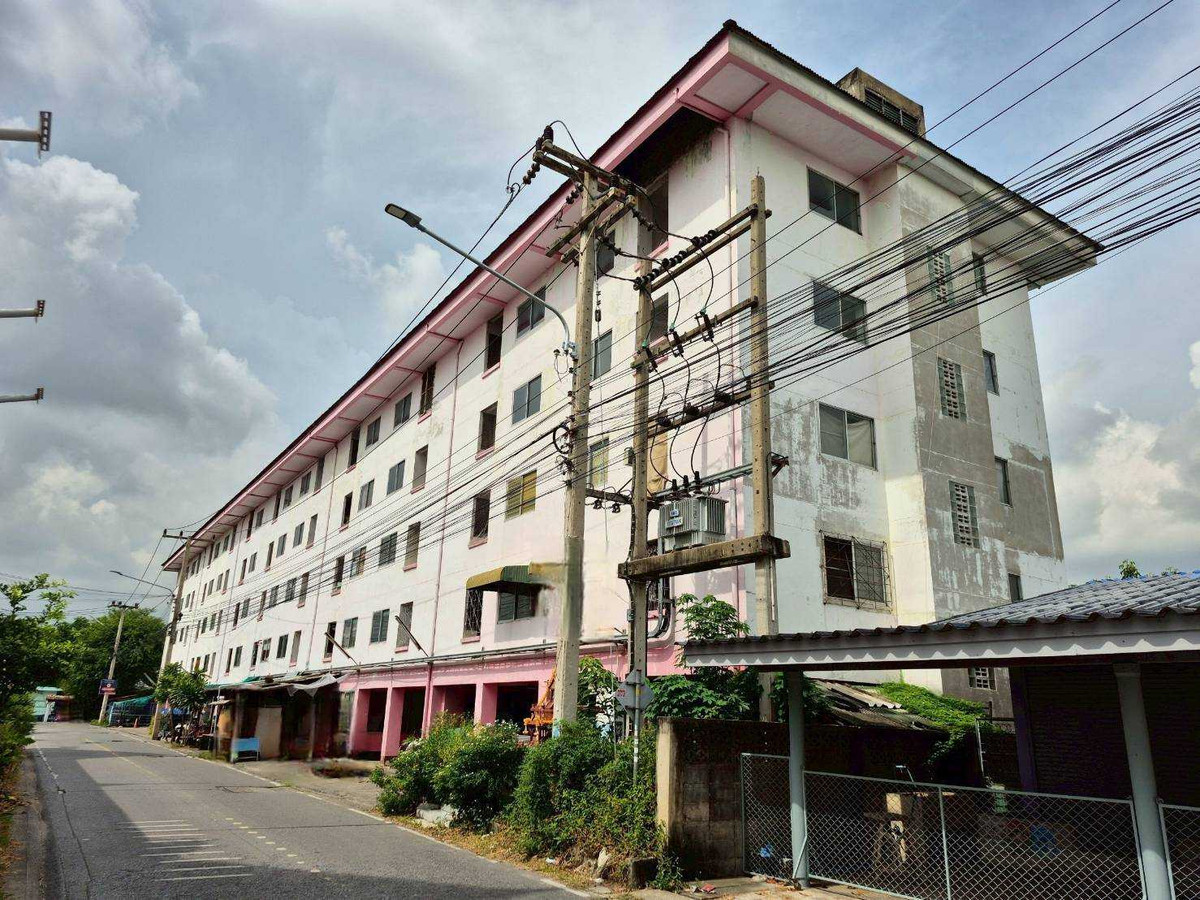 For SaleHotel&Apartment BusinessPathum Thani,Rangsit, Thammasat : Apartment Building for Sale: Phahonyothin 94 / Rangsit-Nakhon Nayok, 94 Rooms