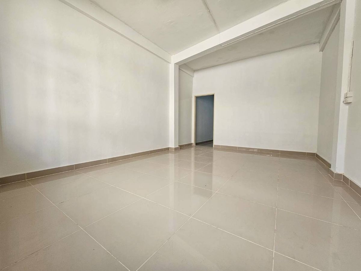 อาคารพาณิชย์พระราม 3 สาธุประดิษฐ์ : ขาย/ให้เช่าอาคารพาณิชย์ 5 ชั้น สาทร รีโนเวทใหม่ ทำเลดีใกล้แหล่งธุรกิจ (N.1907)