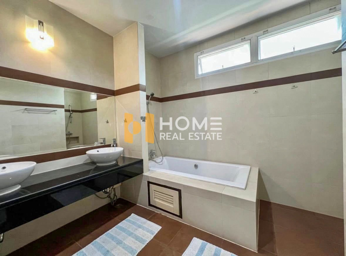 ขายบ้านพัทยา บางแสน ชลบุรี สัตหีบ : พูลวิลล่าติดทะเล 🏖️ บ้านเดี่ยว เฮอริเทจ วิลเลจ ศรีราชา / 4 ห้องนอน (ขาย), Heritage Village Sriracha / Detached House 4 Bedrooms (FOR SALE) YEAN014