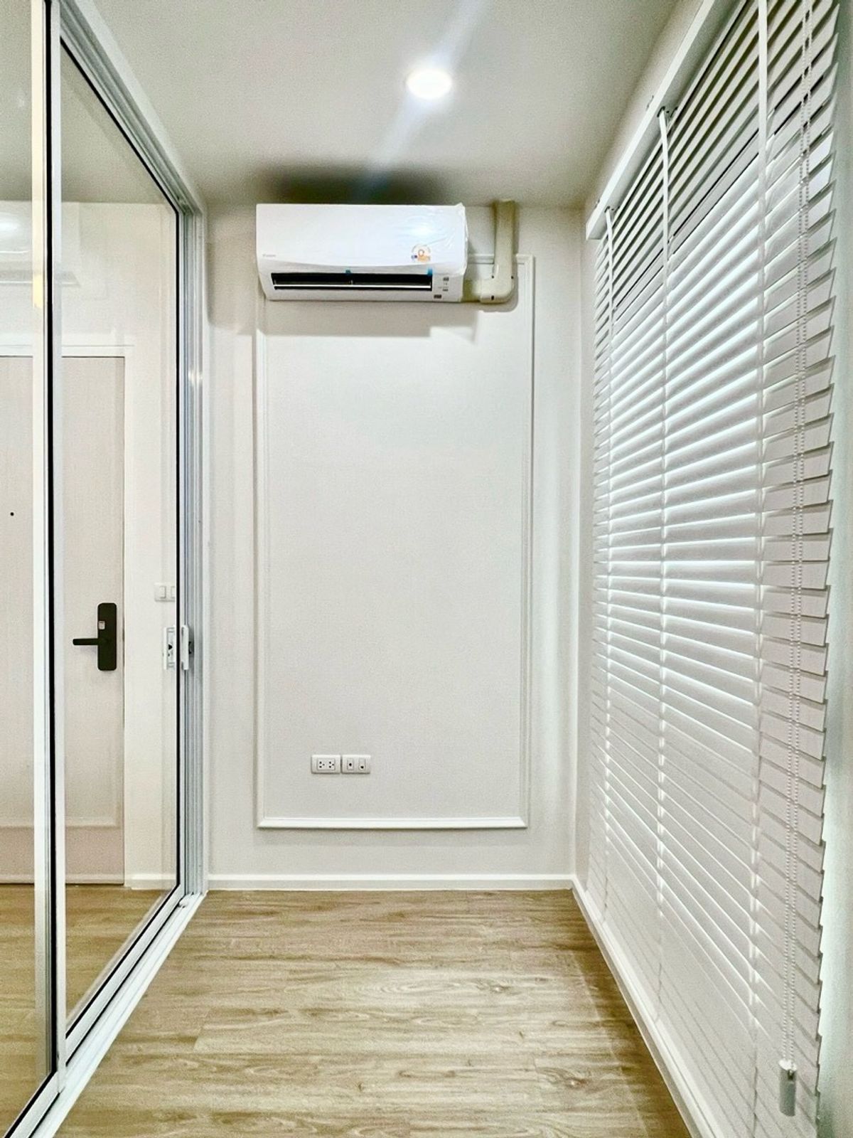 ให้เช่าคอนโดพัฒนาการ ศรีนครินทร์ : 🔥ให้เช่าด่วน 🔥S1 Rama9 ห้องรีโนเวทใหม่ เฟอร์นิเจอร์ครบ พร้อมเข้าอยู่ ❗