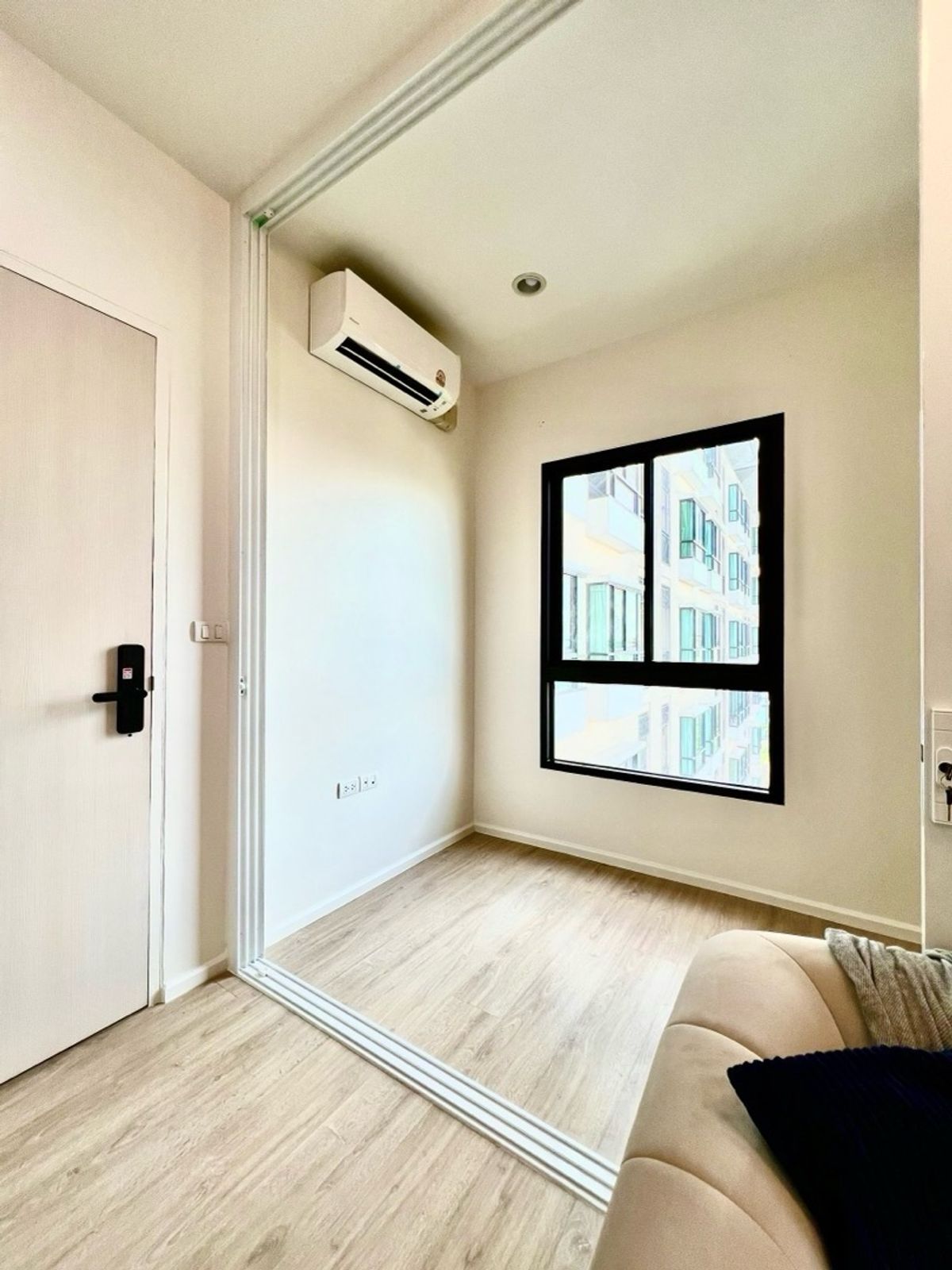 ให้เช่าคอนโดพัฒนาการ ศรีนครินทร์ : 🔥ให้เช่าด่วน 🔥S1 Rama9 ห้องรีโนเวทใหม่ เฟอร์นิเจอร์ครบ พร้อมเข้าอยู่ ❗