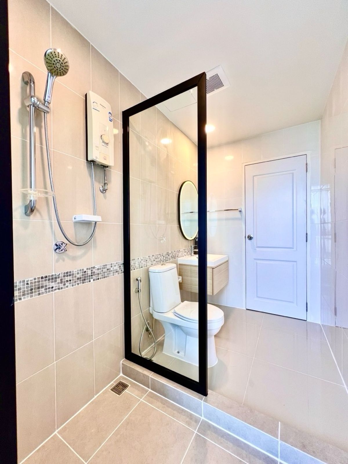 ให้เช่าคอนโดพัฒนาการ ศรีนครินทร์ : 🔥ให้เช่าด่วน 🔥S1 Rama9 ห้องรีโนเวทใหม่ เฟอร์นิเจอร์ครบ พร้อมเข้าอยู่ ❗