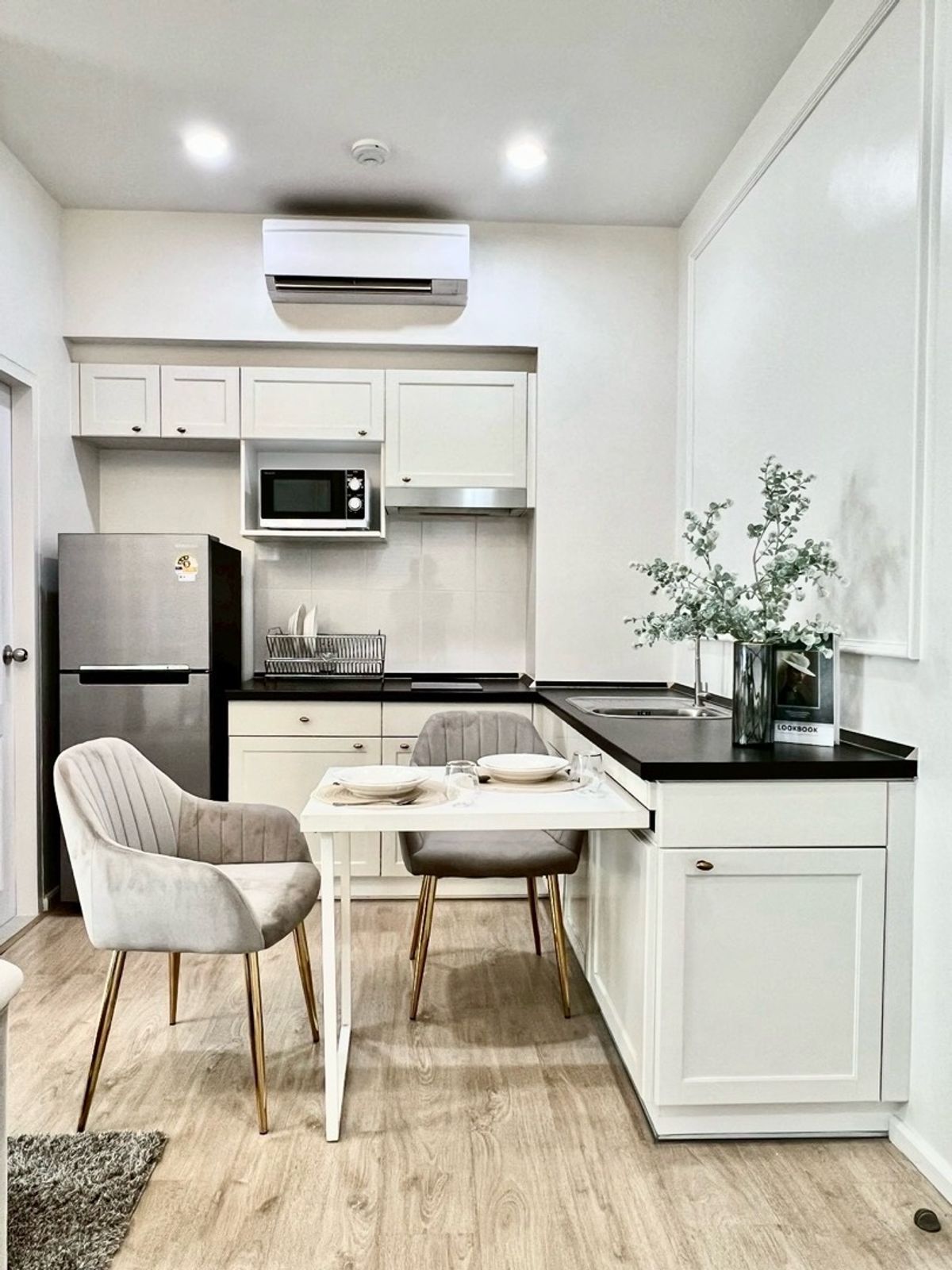 ให้เช่าคอนโดพัฒนาการ ศรีนครินทร์ : 🔥ให้เช่าด่วน 🔥S1 Rama9 ห้องรีโนเวทใหม่ เฟอร์นิเจอร์ครบ พร้อมเข้าอยู่ ❗