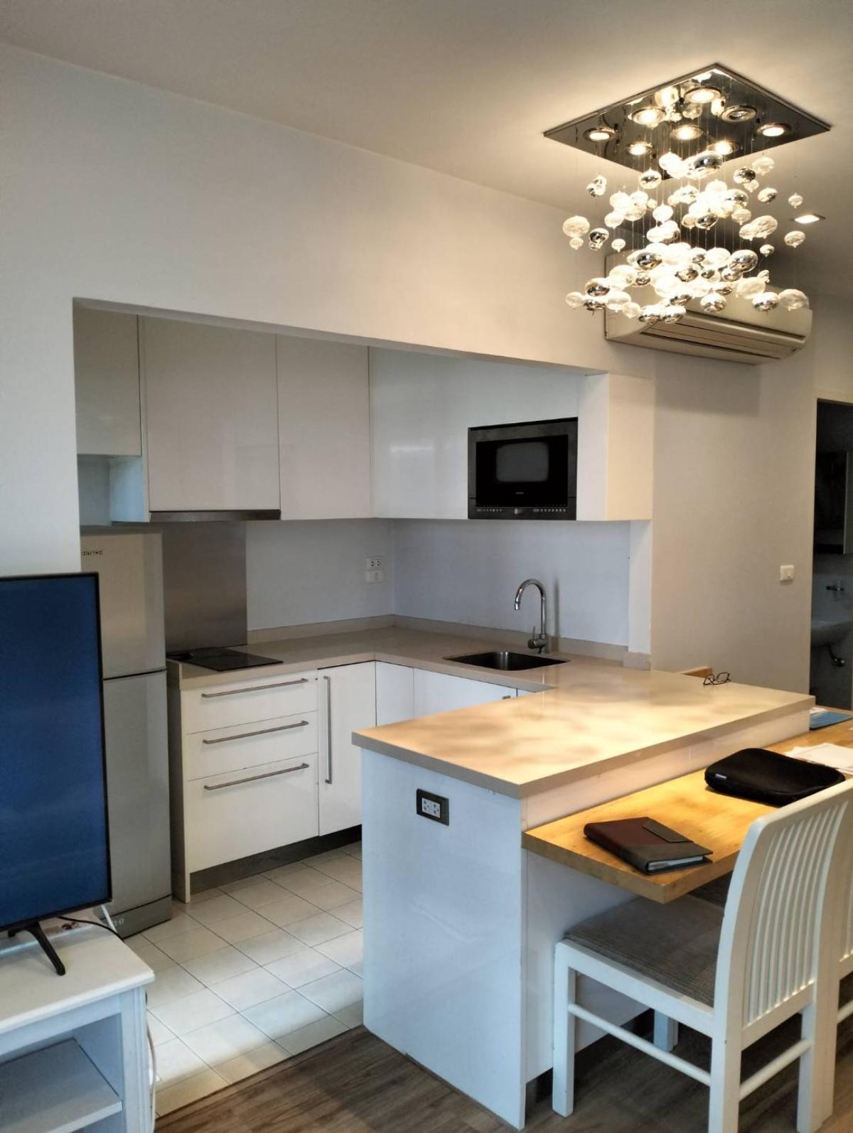 For SaleCondoSukhumvit, Asoke, Thonglor : Luxury condo with 2 bedrooms in the heart of Sukhumvit 26
Close to BTS Phrom Phong, only 7.8 million!