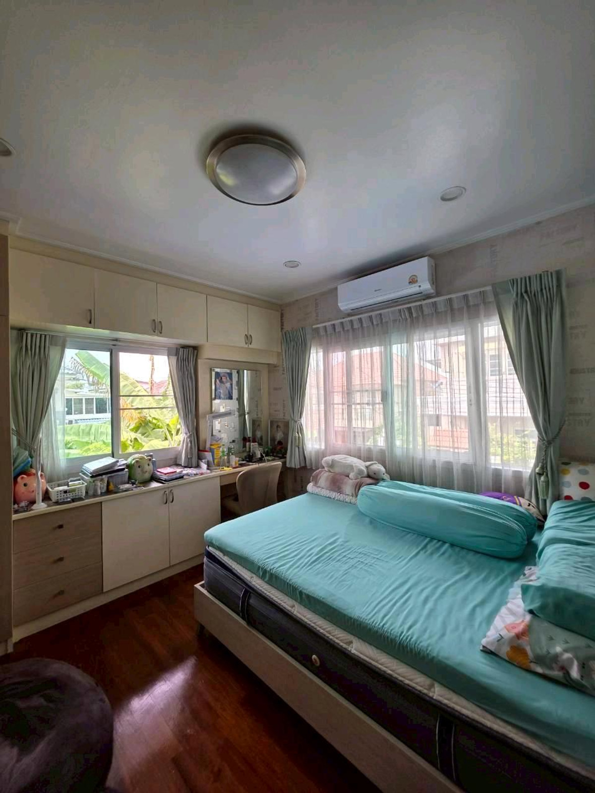 ขายบ้านโชคชัย4 ลาดพร้าว71 : 🔥 ขายด่วนลดถูก! บ้านเดี่ยวหรูพร้อมอยู่ 70ตรว. ลาดพร้าว80 เชื่อม กับถ.รัชดาภิเษก 4ห้องนอน 4ห้องน้ำ สอบถามเพิ่มเติม 📞099 415 2664