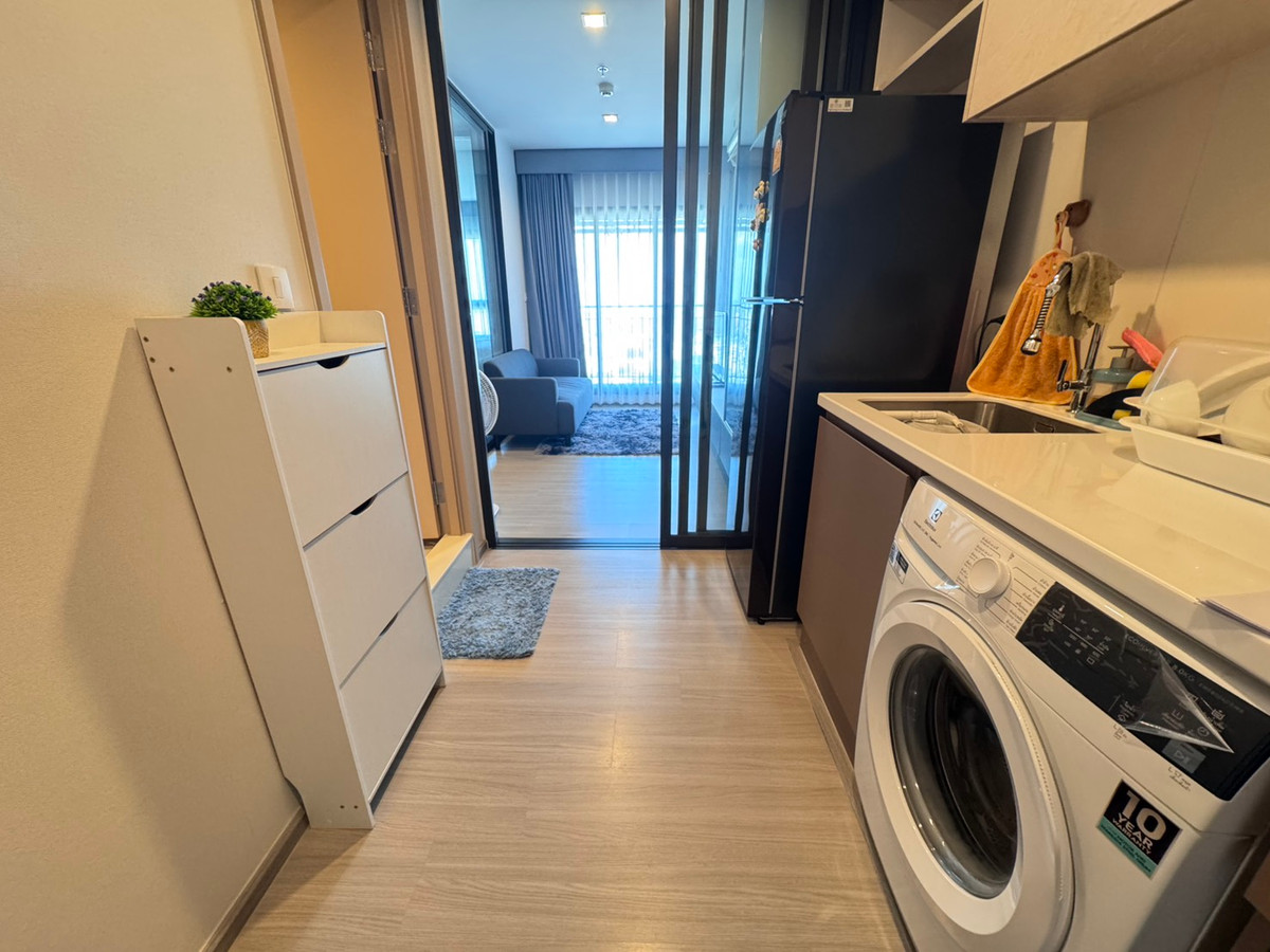 ขายคอนโดท่าพระ ตลาดพลู วุฒากาศ : ขายด่วน Life Sathorn Sierra 1 bedroom + 1 workingroom ห้องสวย วิวโล่ง นัดชมได้ครับ