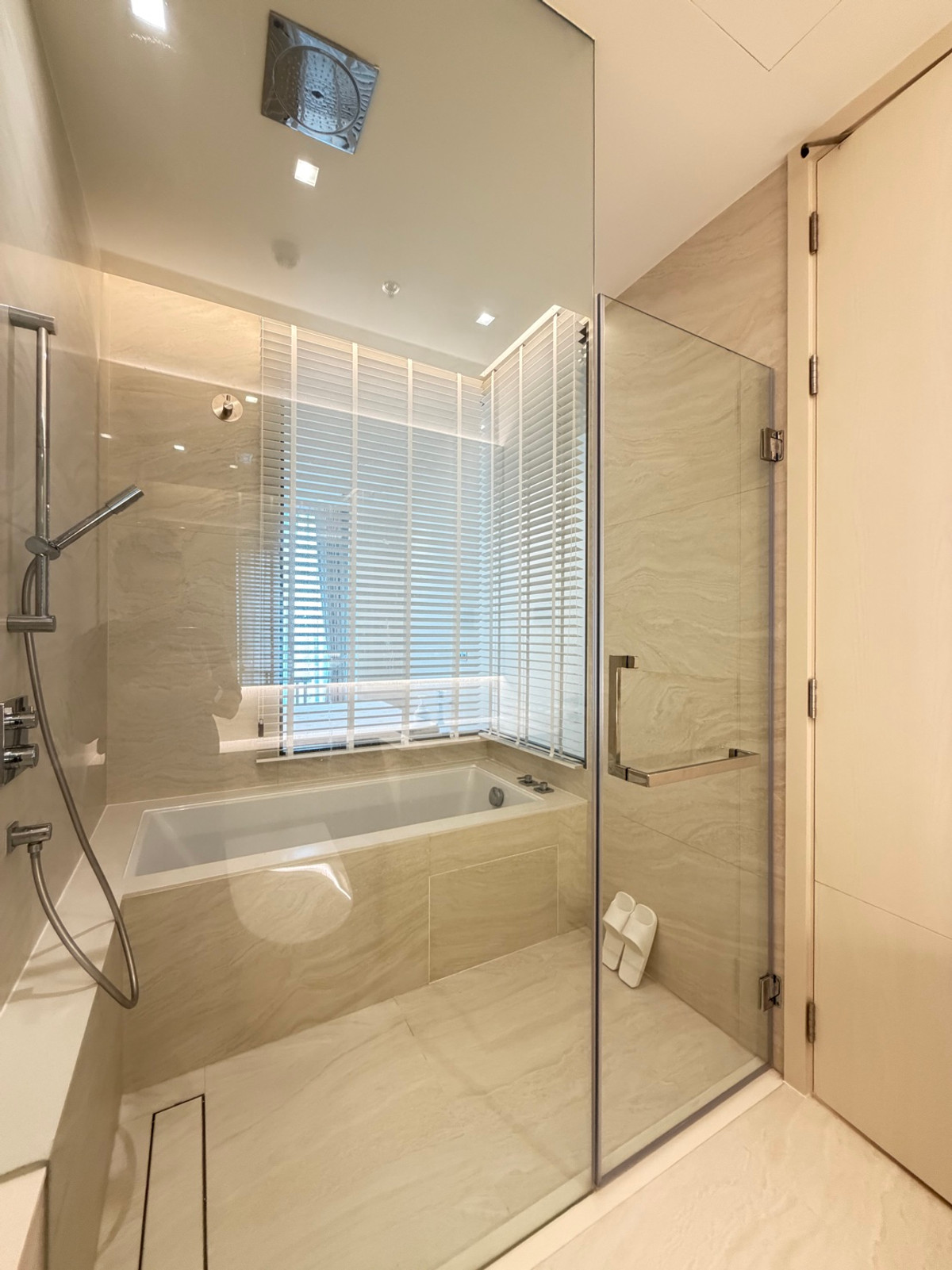 For RentCondoSukhumvit, Asoke, Thonglor : ✨ The Strand Thonglor – Spacious 2BR Luxury Condo, 130K/Month (No Pets Allowed)