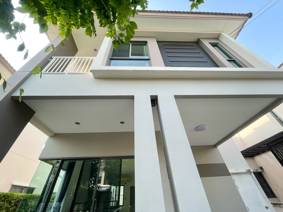 ให้เช่านนทบุรี บางใหญ่ บางบัวทอง : 🏡💖 ให้เช่าบ้านแฝดพร้อมอยู่ หมู่บ้านธนาฮาบิแทต ราชพฤกษ์-สิรินธร ตรงข้าม Central Westville เพียง 5 นาที เดินทางสะดวกสุดๆ ยินดีรับสัตว์เลี้ยงน้องหมาน้องแมวตัวเล็ก 🐶🐈🐾✨