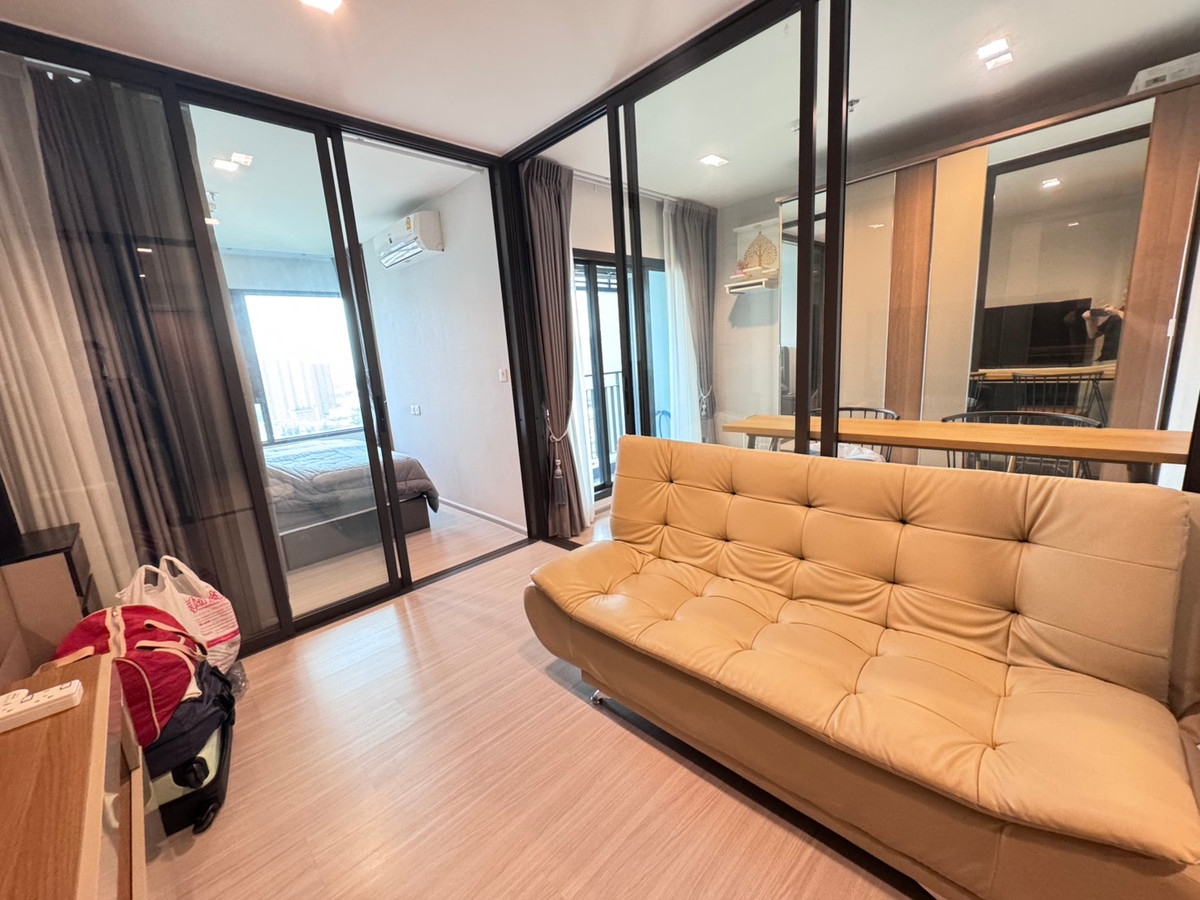 ให้เช่าคอนโดท่าพระ ตลาดพลู วุฒากาศ : Life Sathorn Sierra ว่างพร้อมให้เช่า ใกล้ bts ตลาดพลู ส่วนกลางสวยมาก 