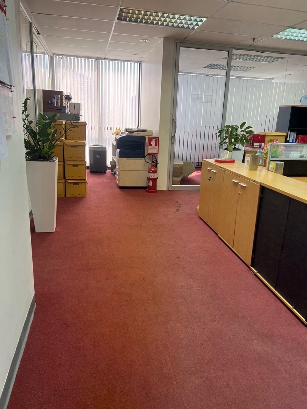 ให้เช่าสำนักงานพระราม 9 เพชรบุรีตัดใหม่ RCA : Office for rent in rama 9