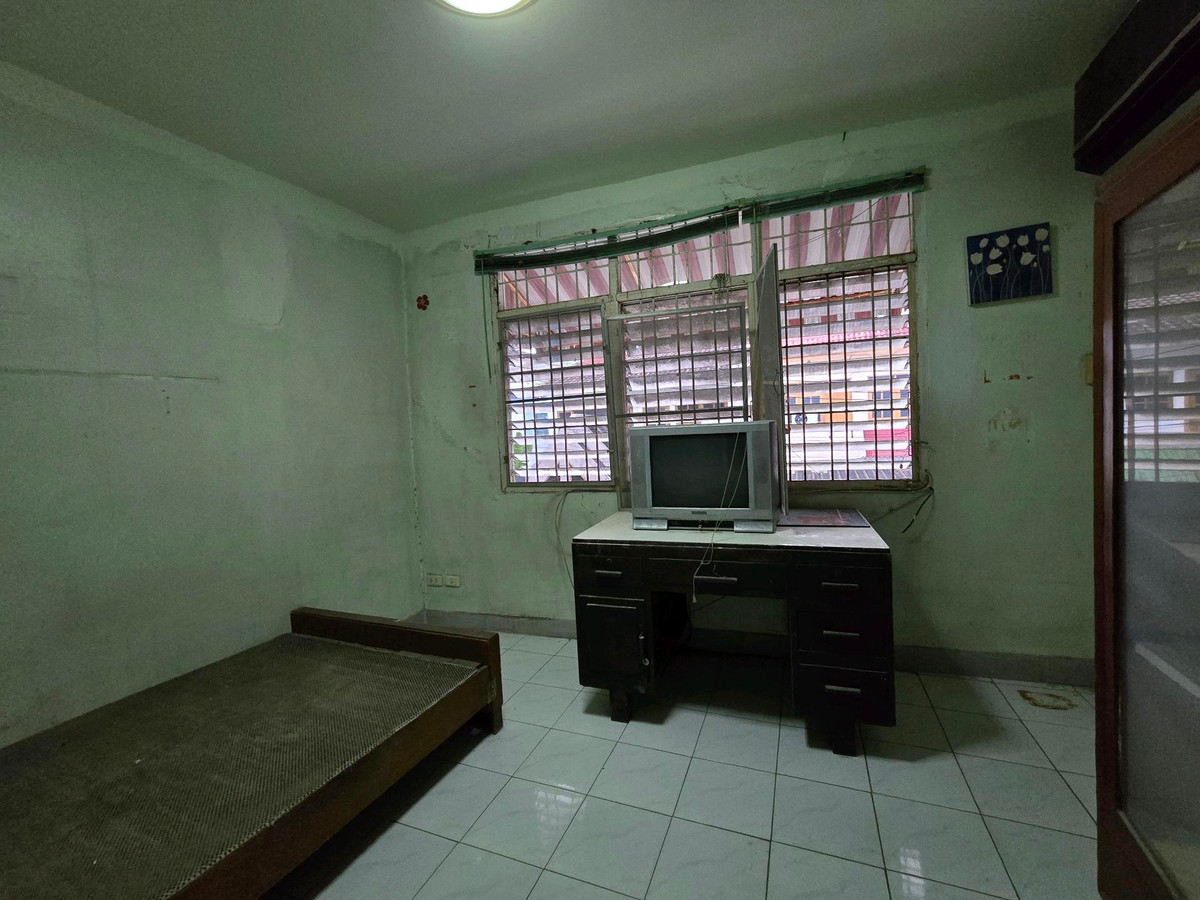 ขายทาวน์โฮมโชคชัย4 ลาดพร้าว71 : บ้าน2ชั้น ใกล้รถไฟฟ้า MRT โชคชัย 4