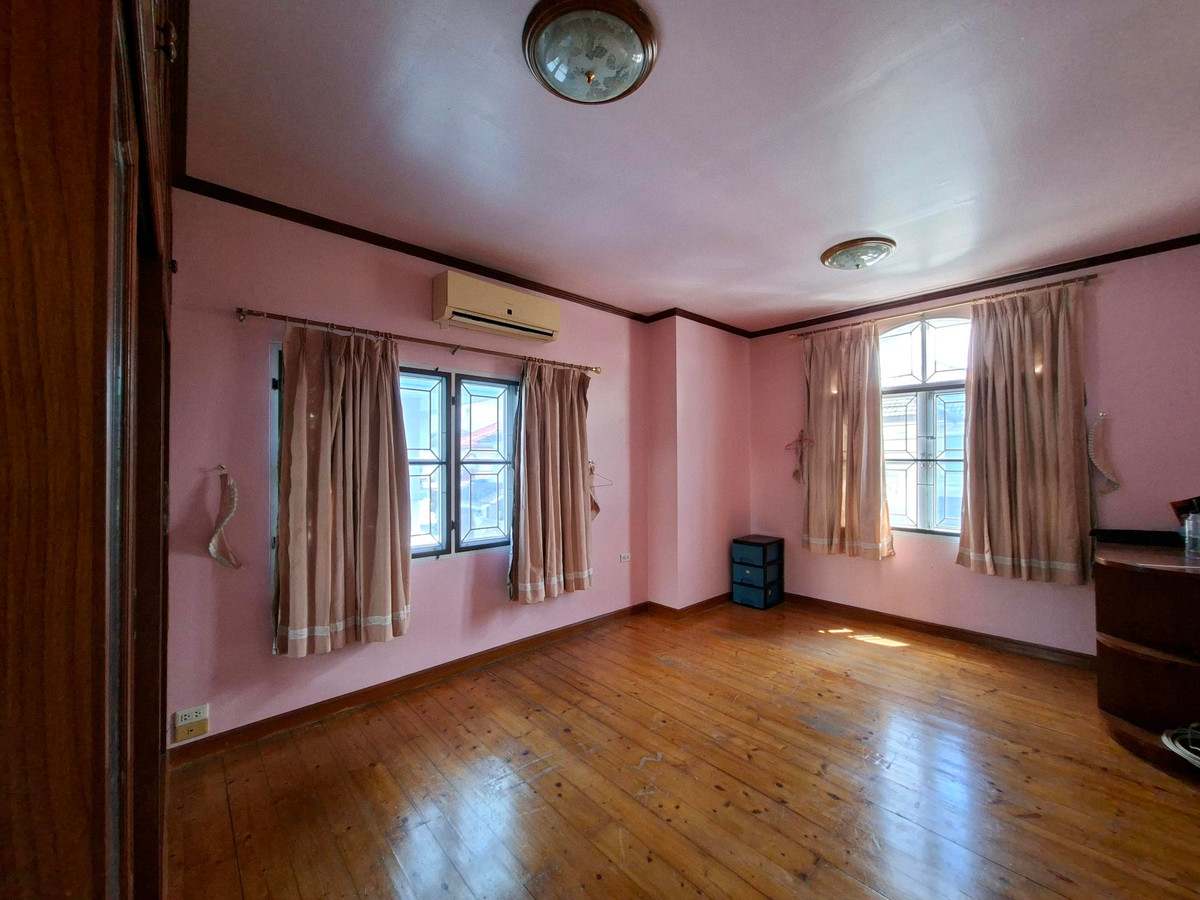 For SaleHousePathum Thani,Rangsit, Thammasat : 🏡 House for Sale –  Chaiyapruek Rangsit Khlong 2 (L&H Project) 🚅BTS Khu Khot 🏡2-storey detached house, 53.1 sq.wah 3 bedroom 3 bathroom in Peaceful environment with large green space🌳 Contact for viewing 📞 099 415 2664 