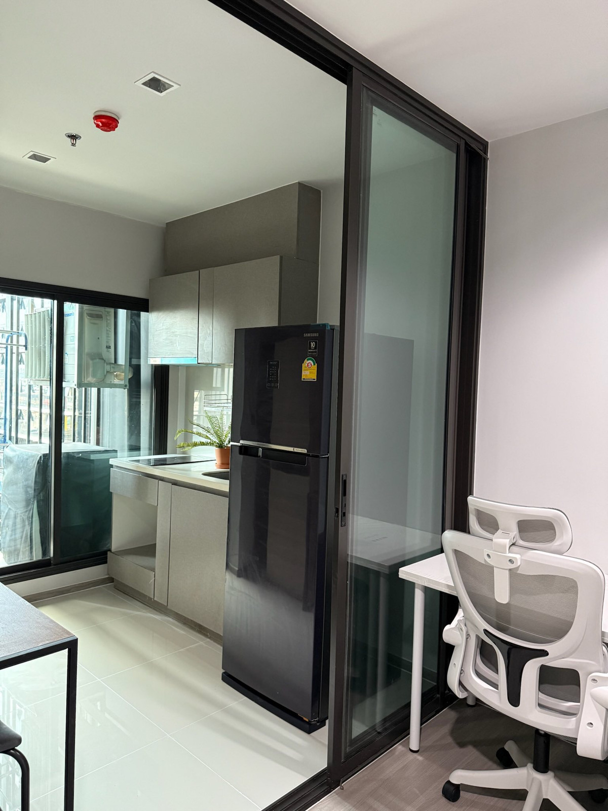 ขายคอนโดพระราม 9 เพชรบุรีตัดใหม่ RCA : Life Asoke - Rama 9 / 1 Bedroom (FOR SALE), ไลฟ์ อโศก - พระราม 9 / 1 ห้องนอน (ขาย) TARN191 