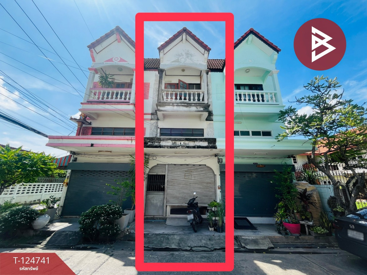 For SaleShop HouseNakhon Pathom : Commercial building for sale, 3 floors, area 15 sq m, Huai Chorakhe, Nakhon Pathom.