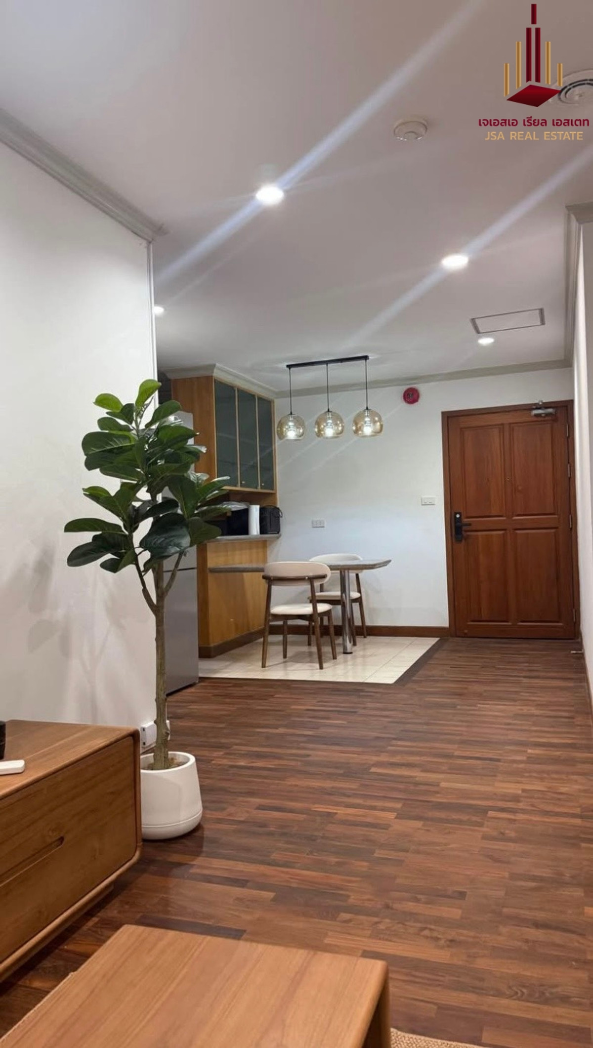 ขายคอนโดสาทร นราธิวาส : ✨ For Sale: Sampoom Garden Condo ✨  💰 Only 7,000,000 THB