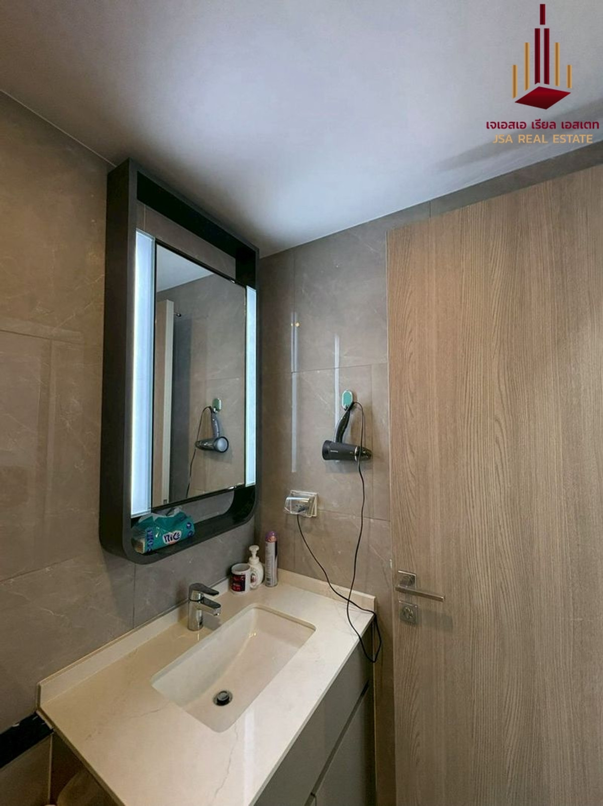 For SaleCondoRama9, Petchburi, RCA : ✨ For Sale : One9Five Asoke - Rama 9 Condo ✨ 💰 only 13,950,000 thb