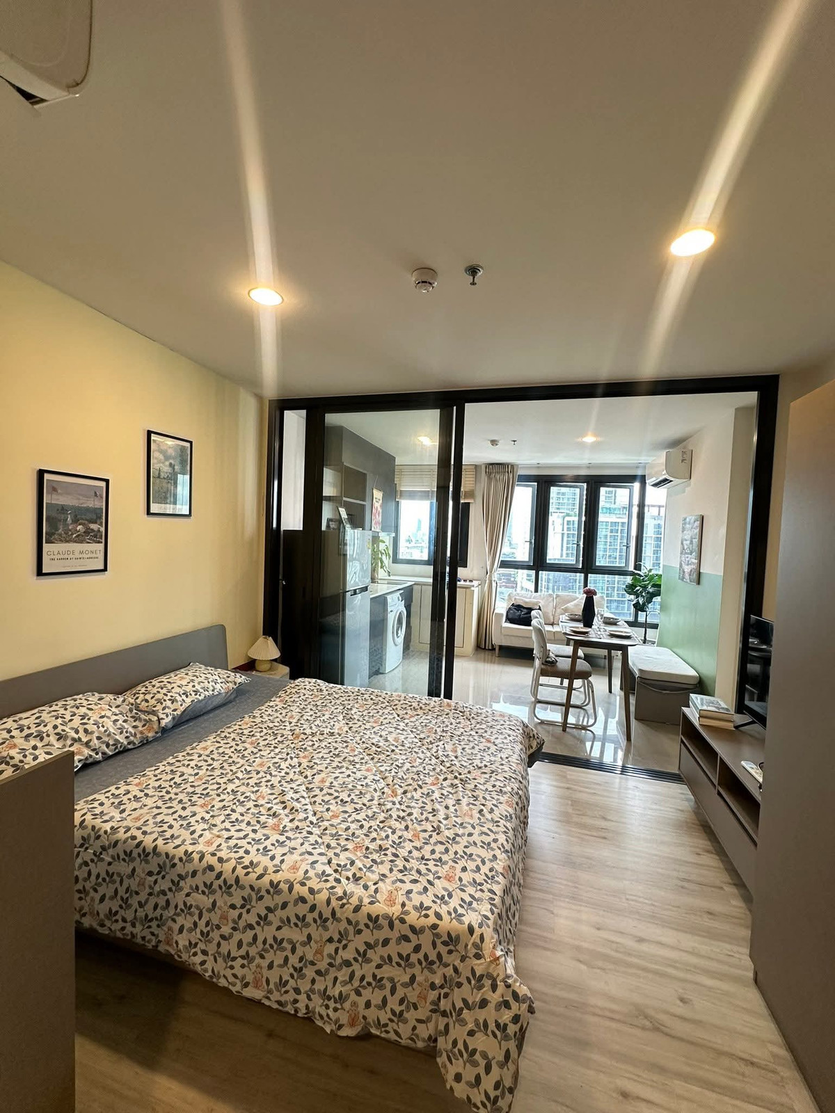 ให้เช่าคอนโดรัชดา ห้วยขวาง : ✨ XT Huaikhwang | For Rent ✨ 31 sqm.  ชั้น 15